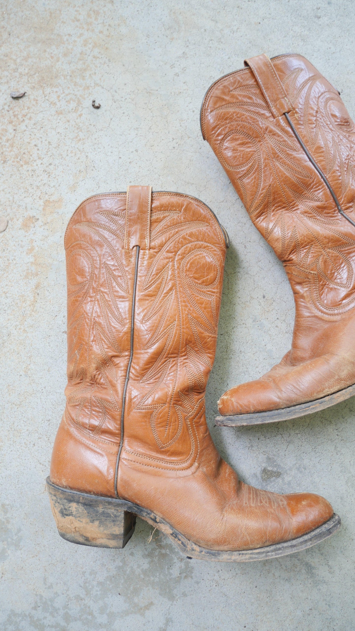 1990s Brown Cowboy Boots | 9.5