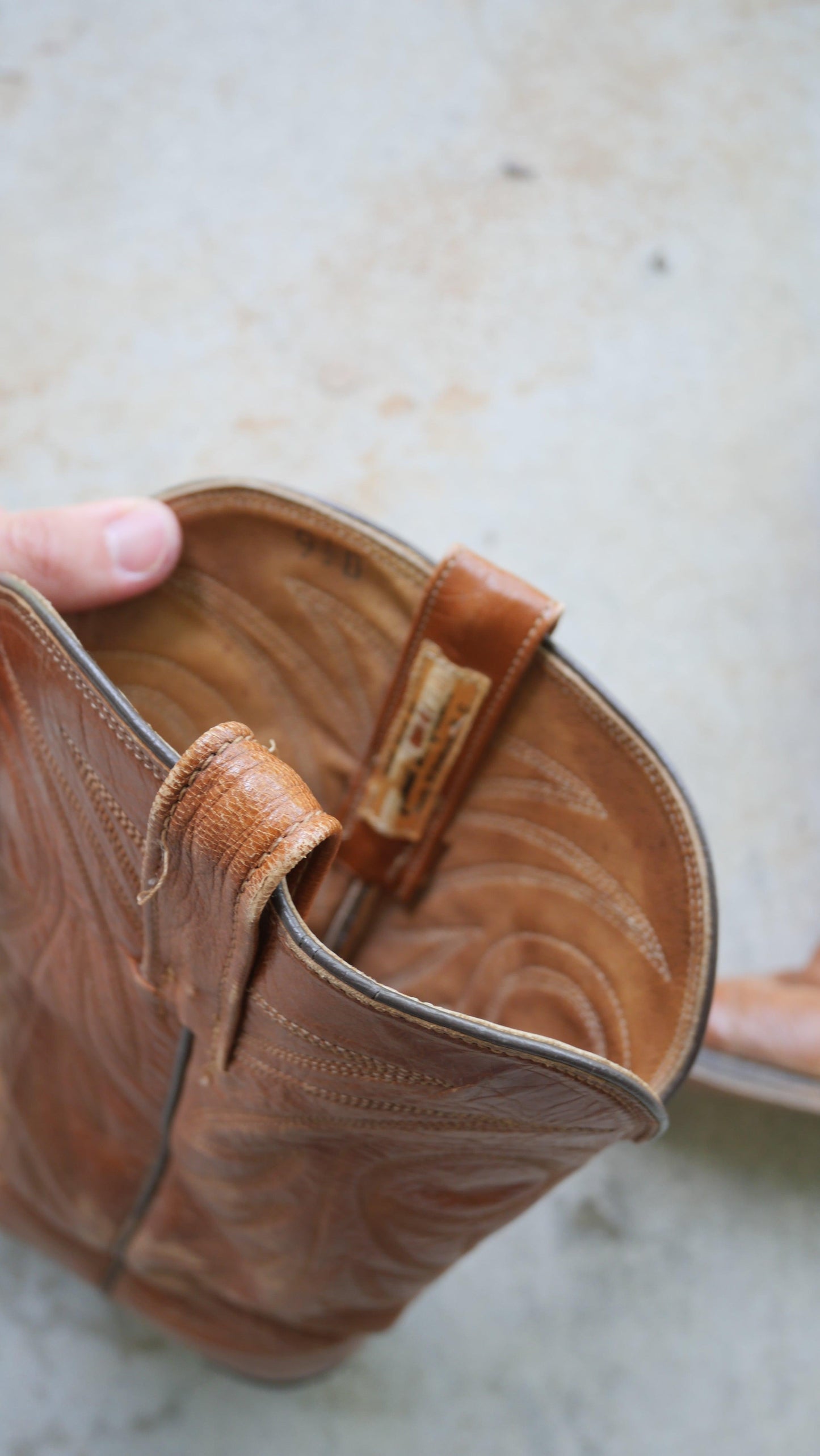 1990s Brown Cowboy Boots | 9.5