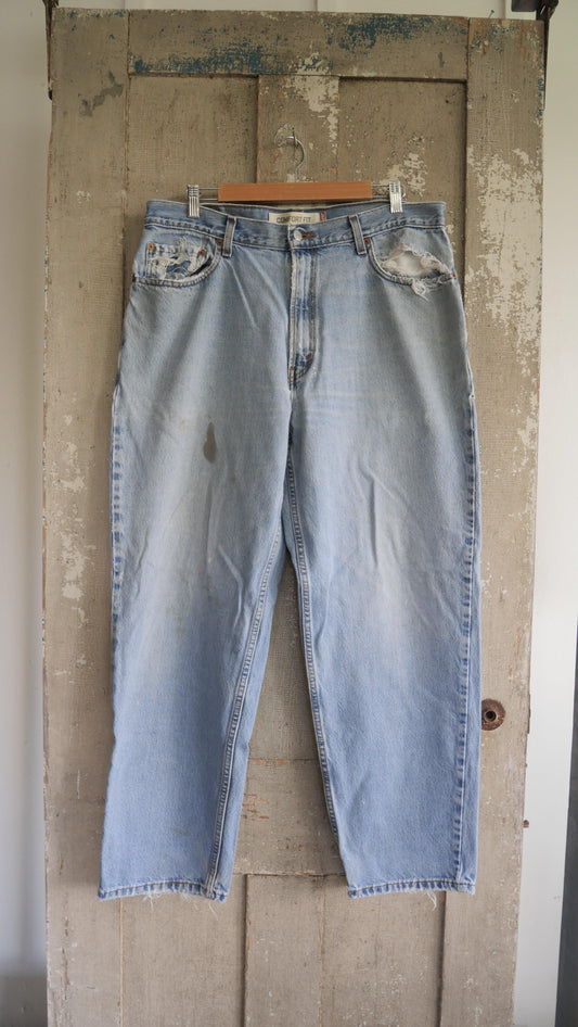 2000s Wide Leg Levi's | 36