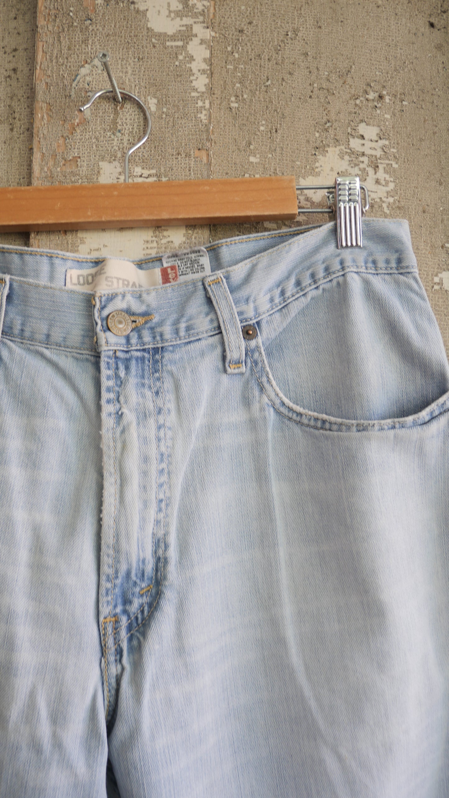 2000s Light Wash Wide Leg Levi's | 32