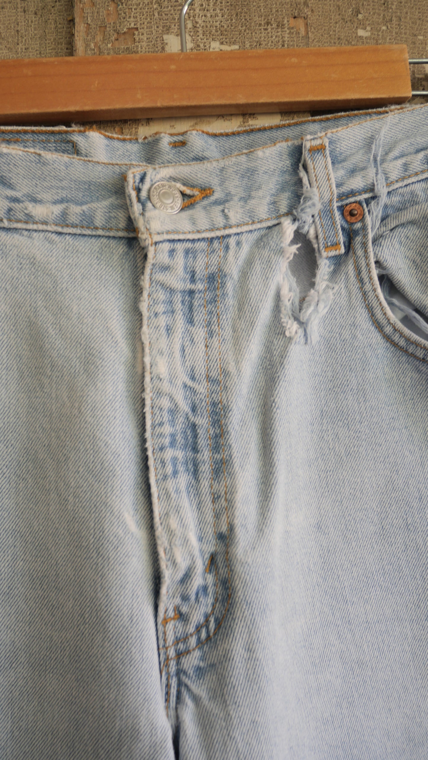 1990s Light Wash Levi's | 32