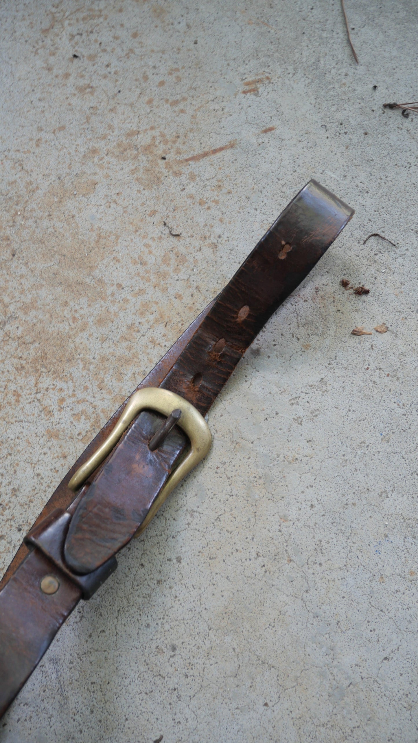1970s Big Buckle Leather Belt | 30