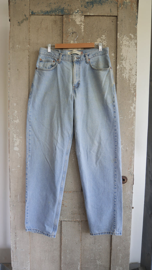 2000s Light Wash Baggy Levi's | 32