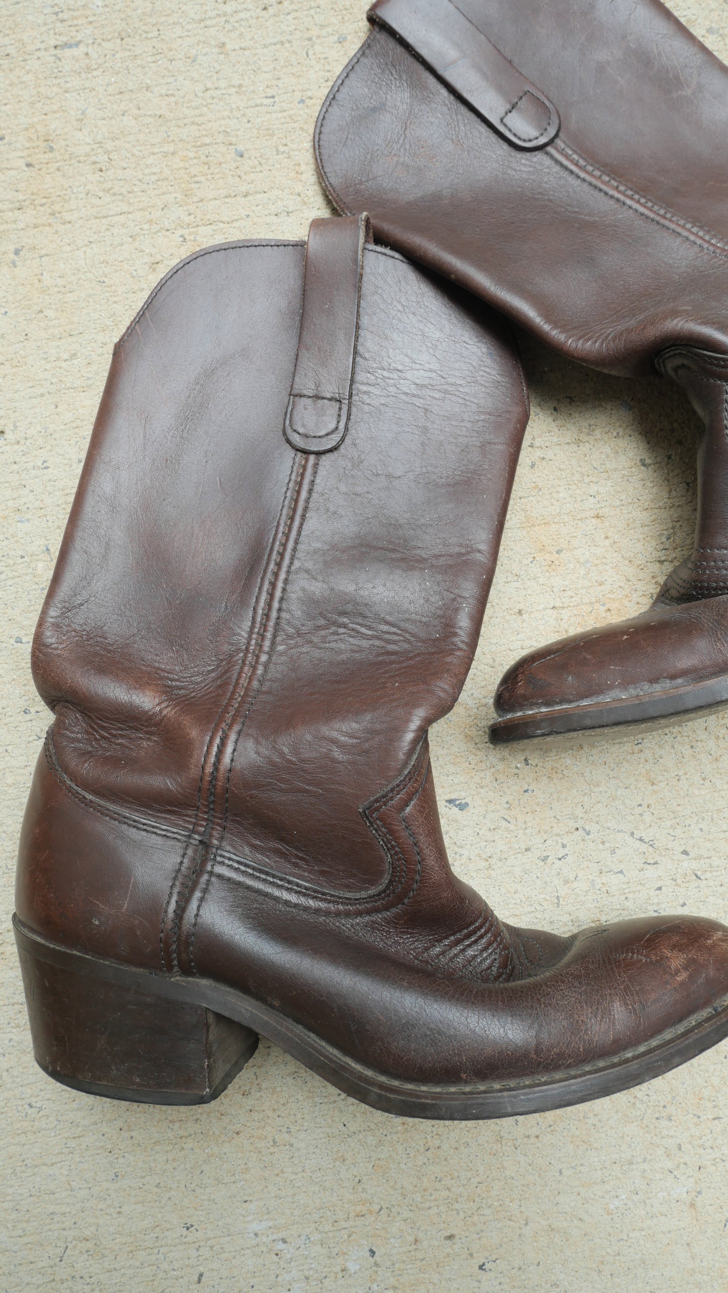 1970s Brown Cowboy Boots | 7