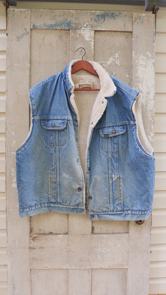 1980s Sherpa Lined Denim Vest | XL