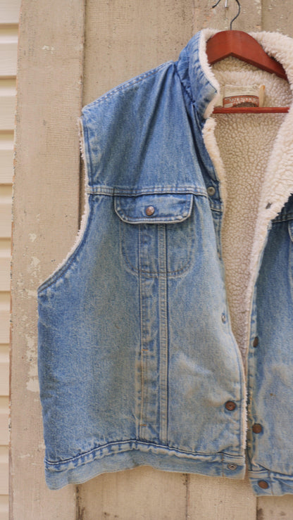 1980s Sherpa Lined Denim Vest | XL
