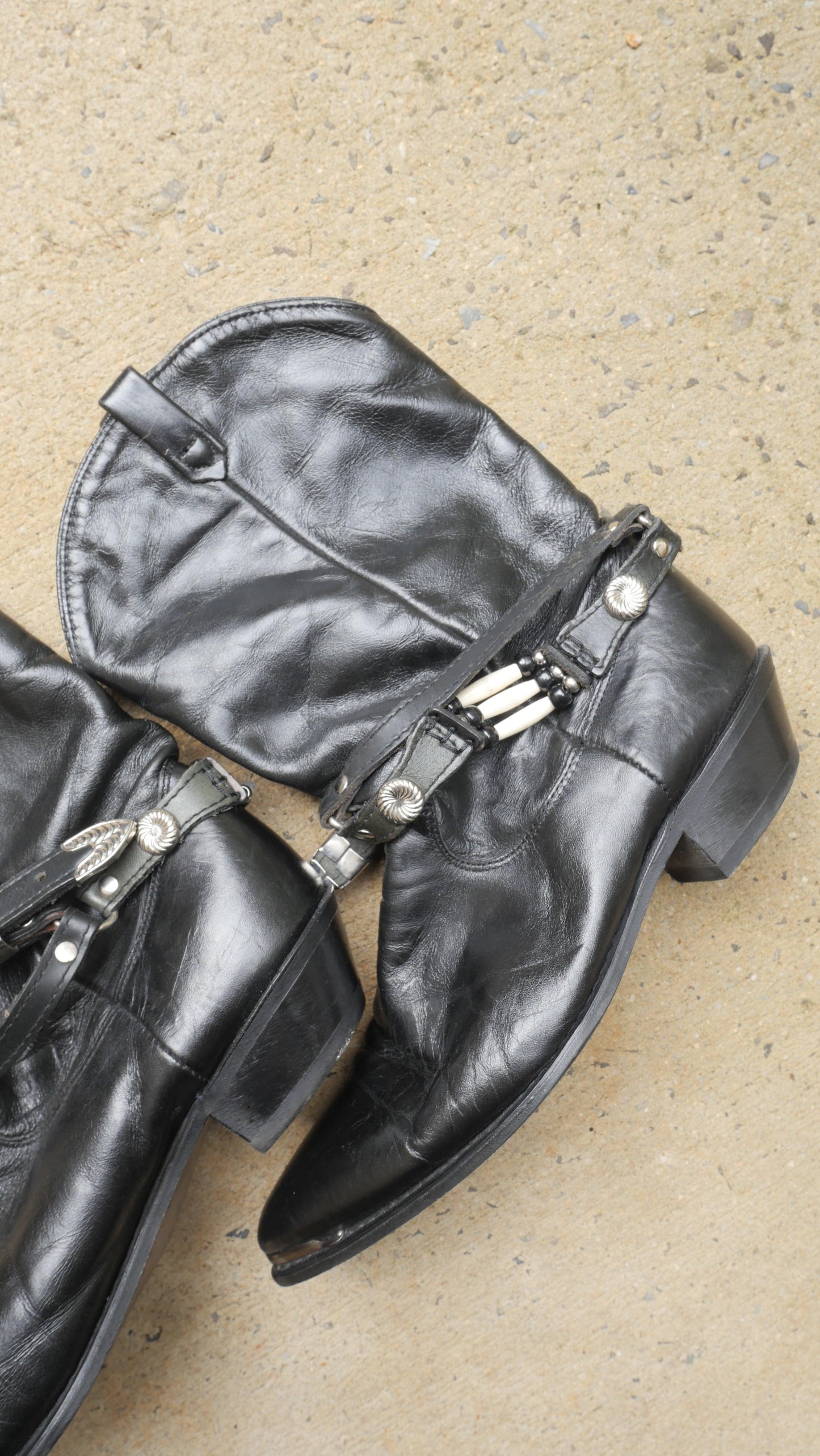 2000s Dingo Belt Strap Boots | 8.5