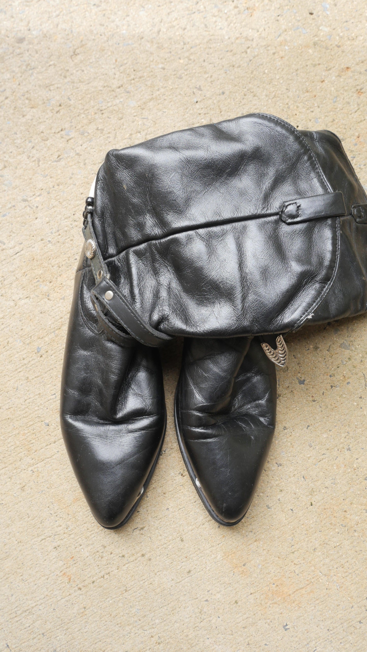 2000s Dingo Belt Strap Boots | 8.5