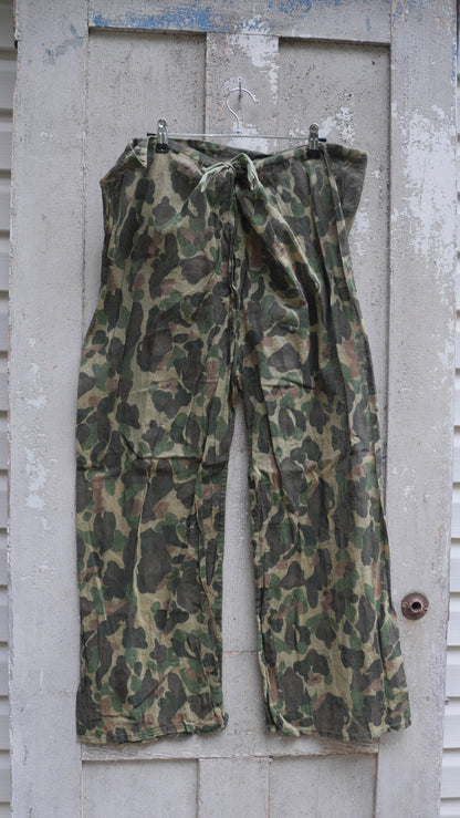1980s Mesh Camo Shell Pants | 34