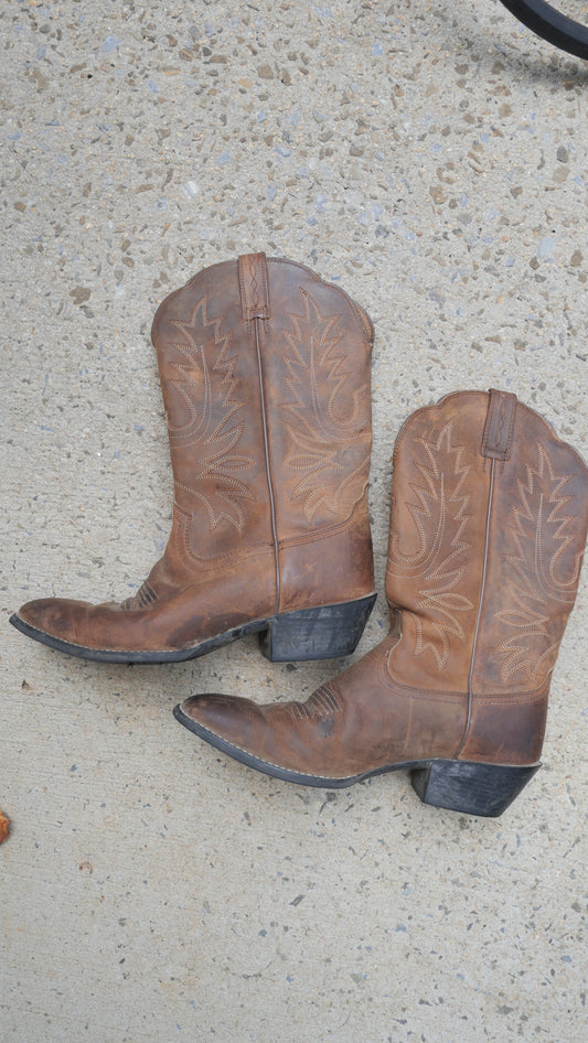 2000s Ariat Cowboy Boots | 8.5