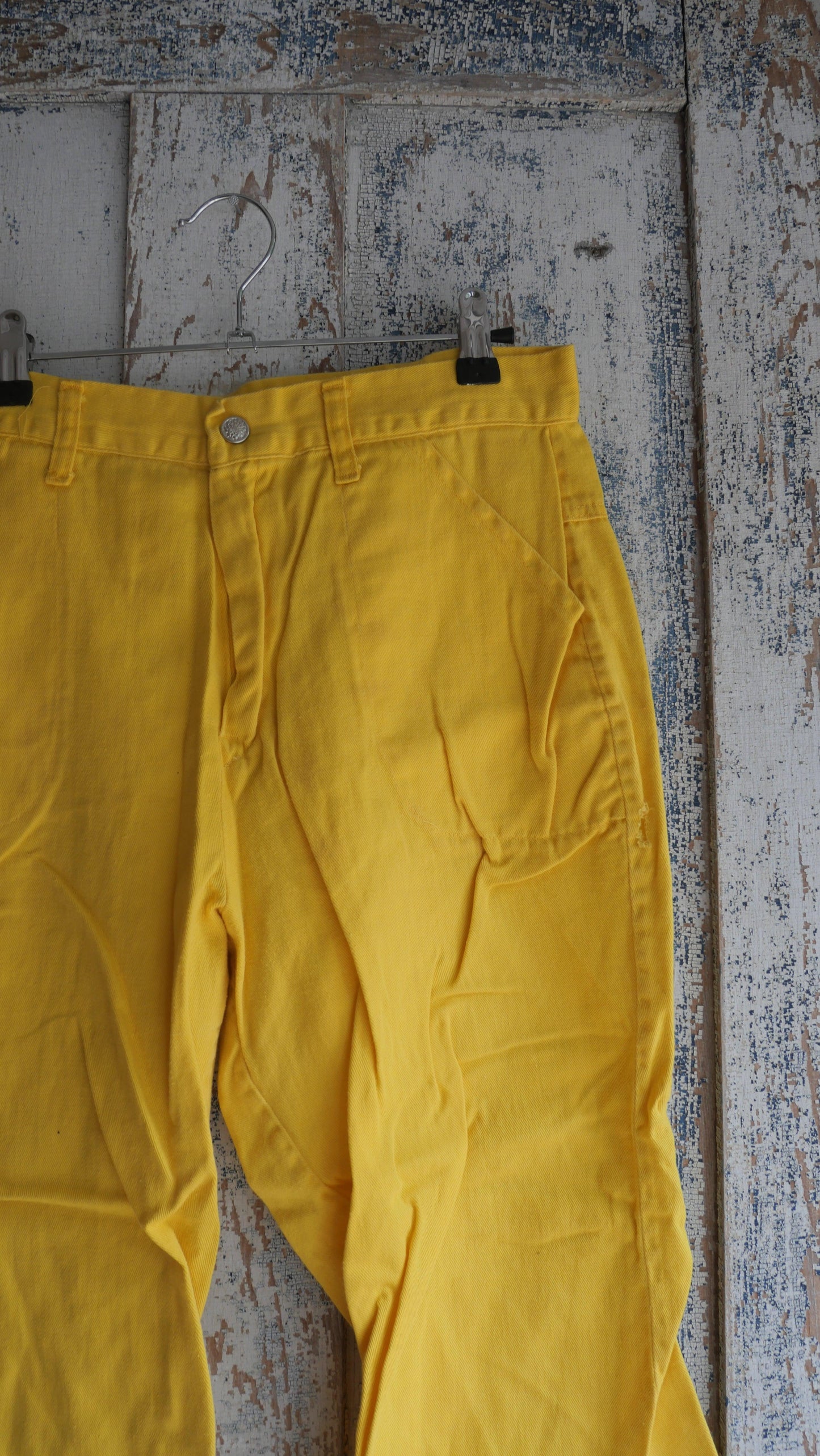 1970s Yellow Bell Bottom Capris | 29