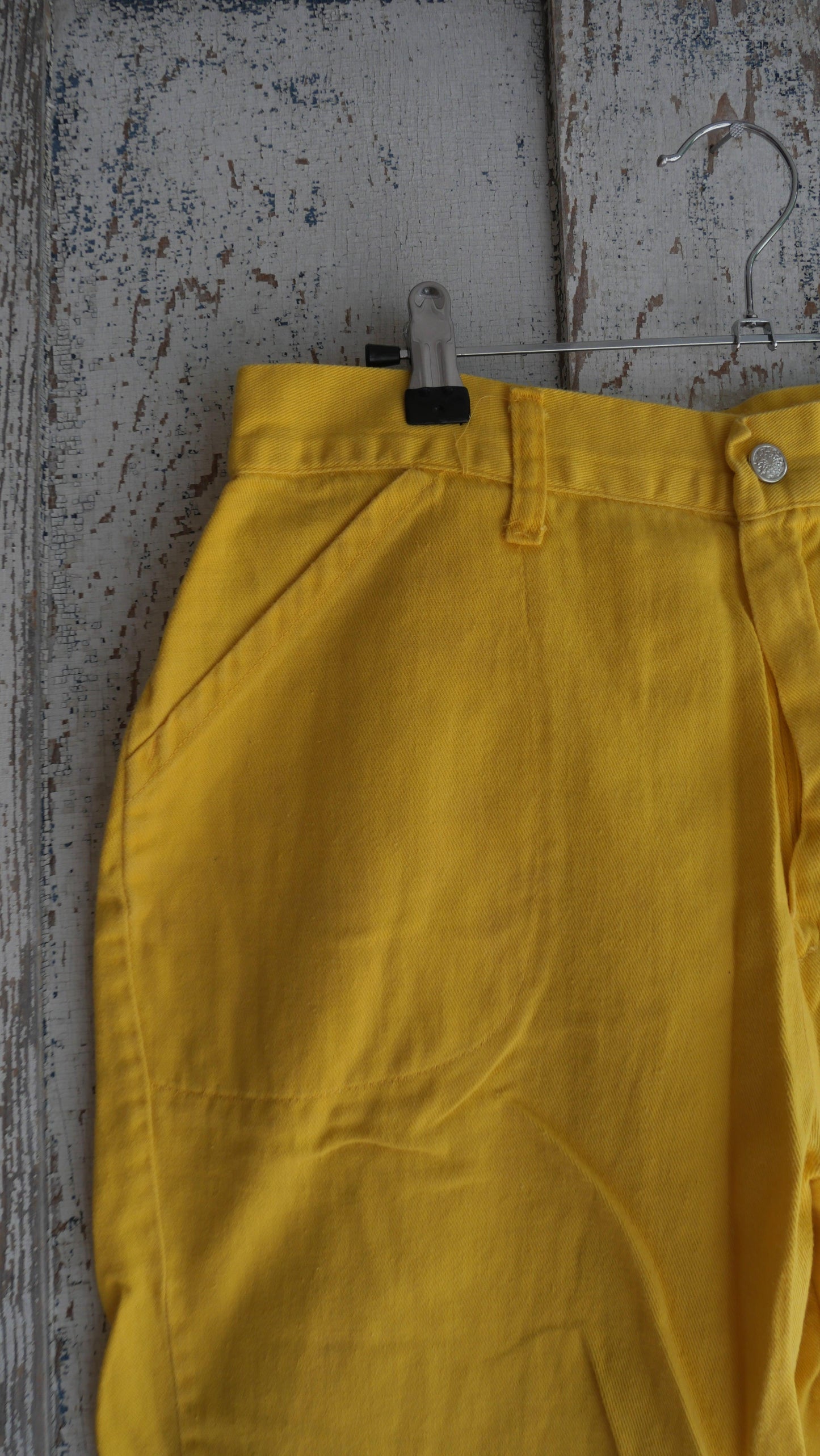 1970s Yellow Bell Bottom Capris | 29