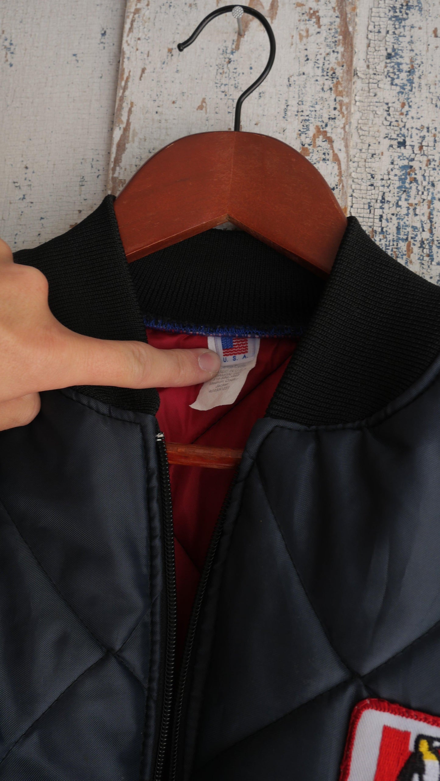 1990s Penguin Quilted Jacket | XL