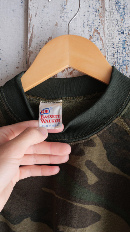 1980s Camo Raglan Crewneck | M