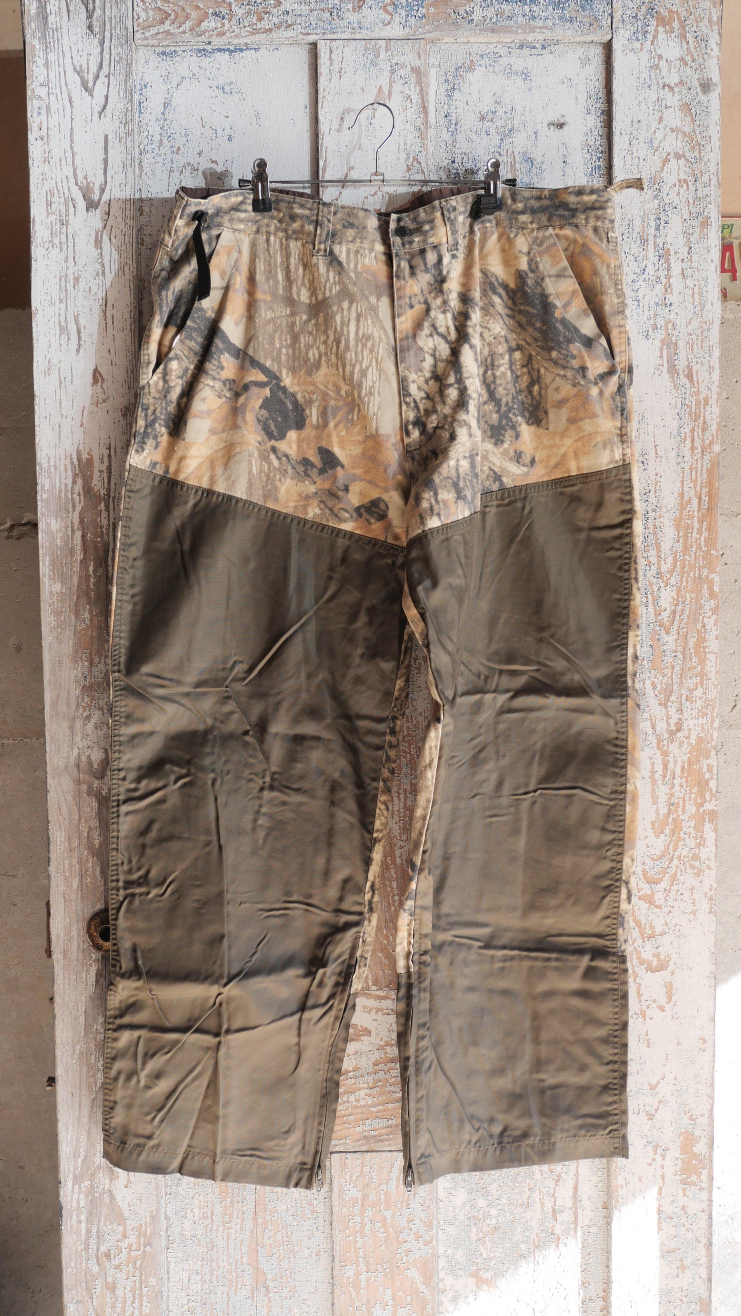 1990s Camo Hunting Pants | 40