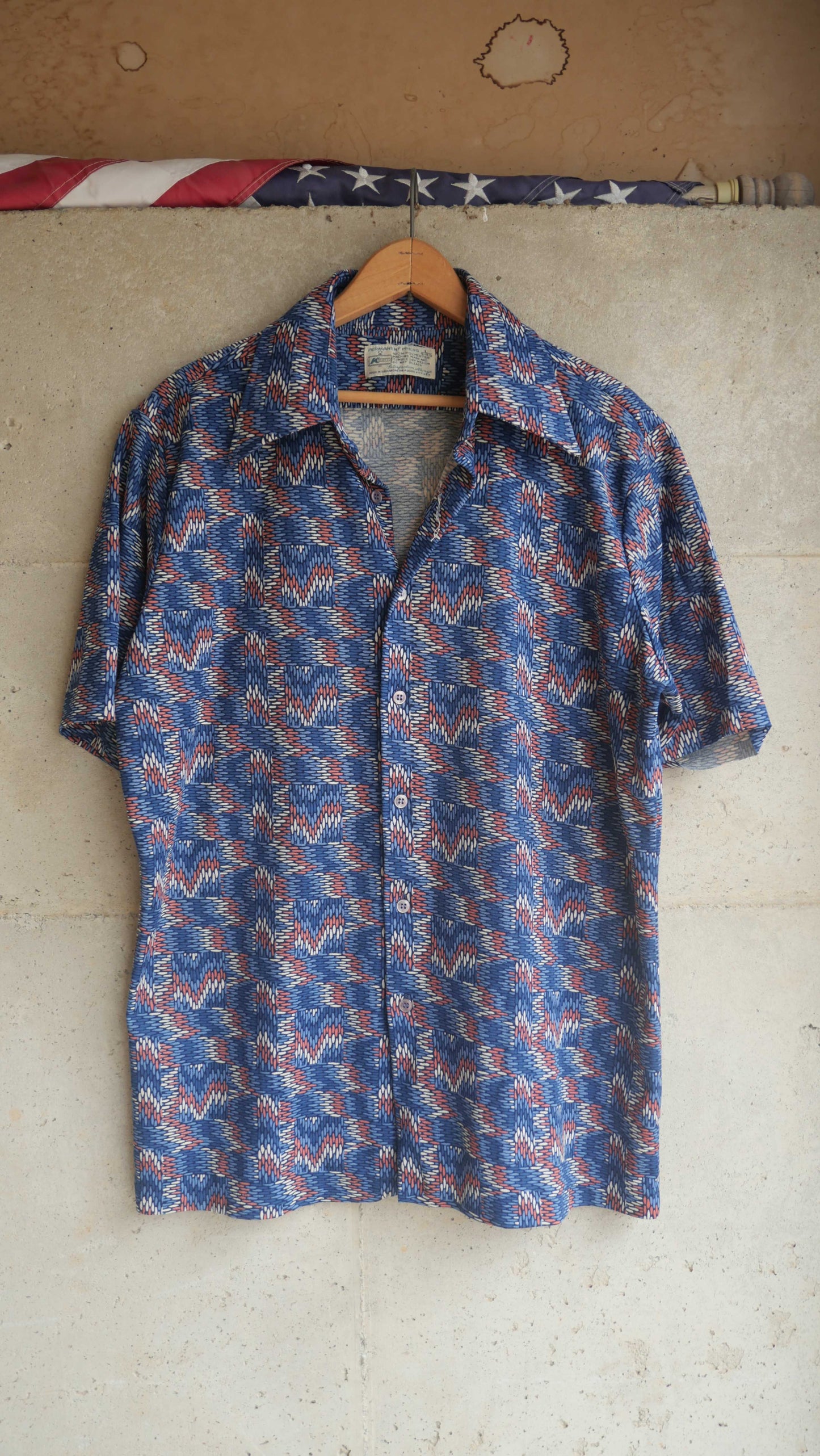 1970s Patterned Polyester Shirt | L