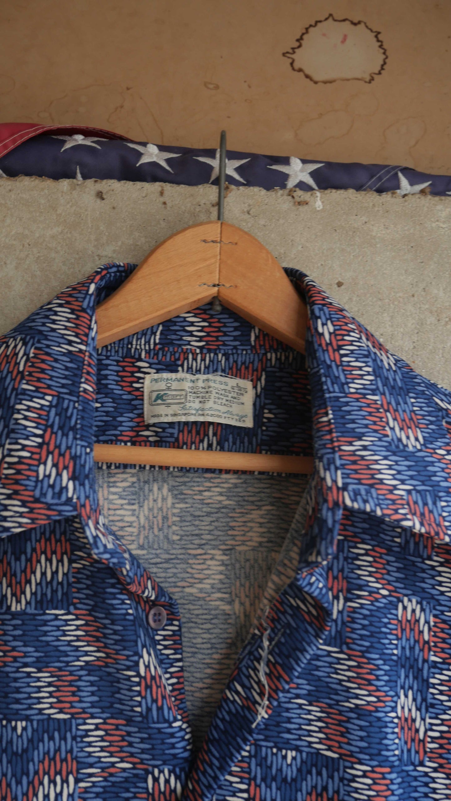1970s Patterned Polyester Shirt | L