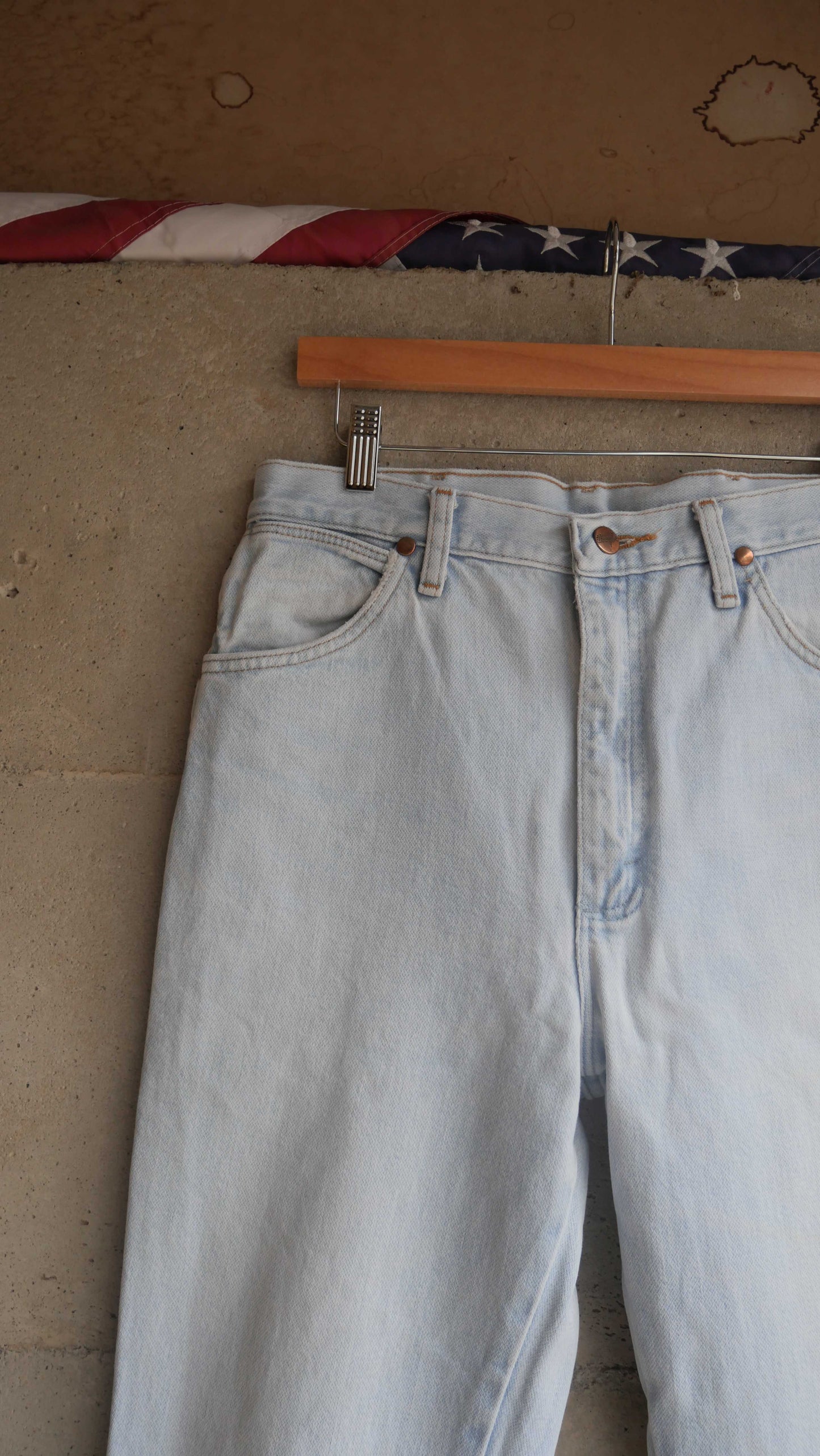 1990s Light Wash Wrangler Denim | 30