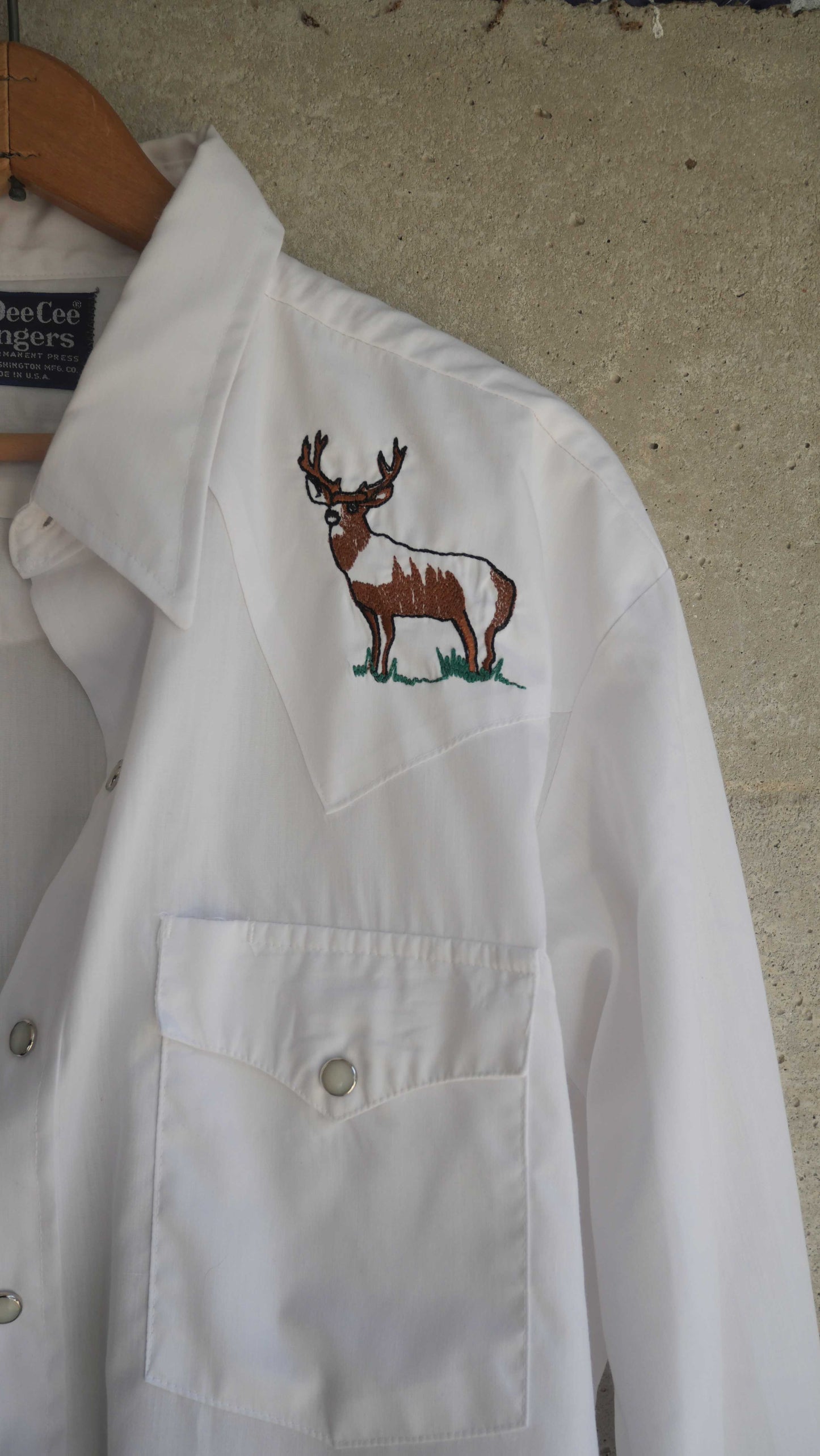 1990s Deer Embroidered Shirt | XL