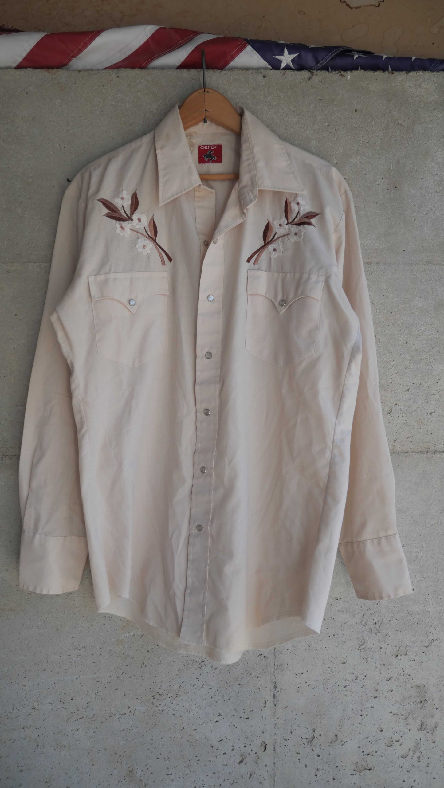 1980s Embroidered Pearl Snap | L