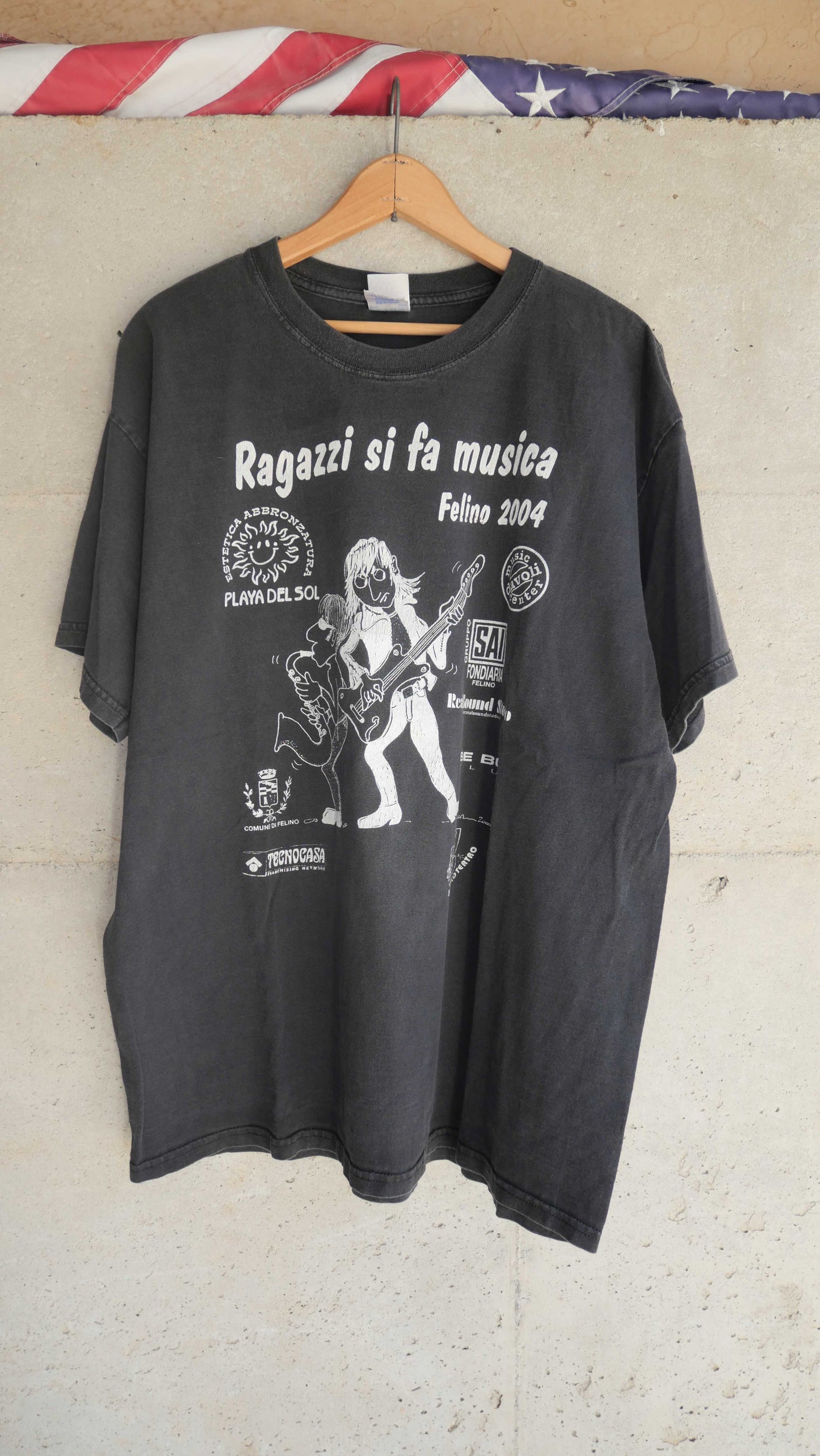 2000s Music Festival Tee | XL