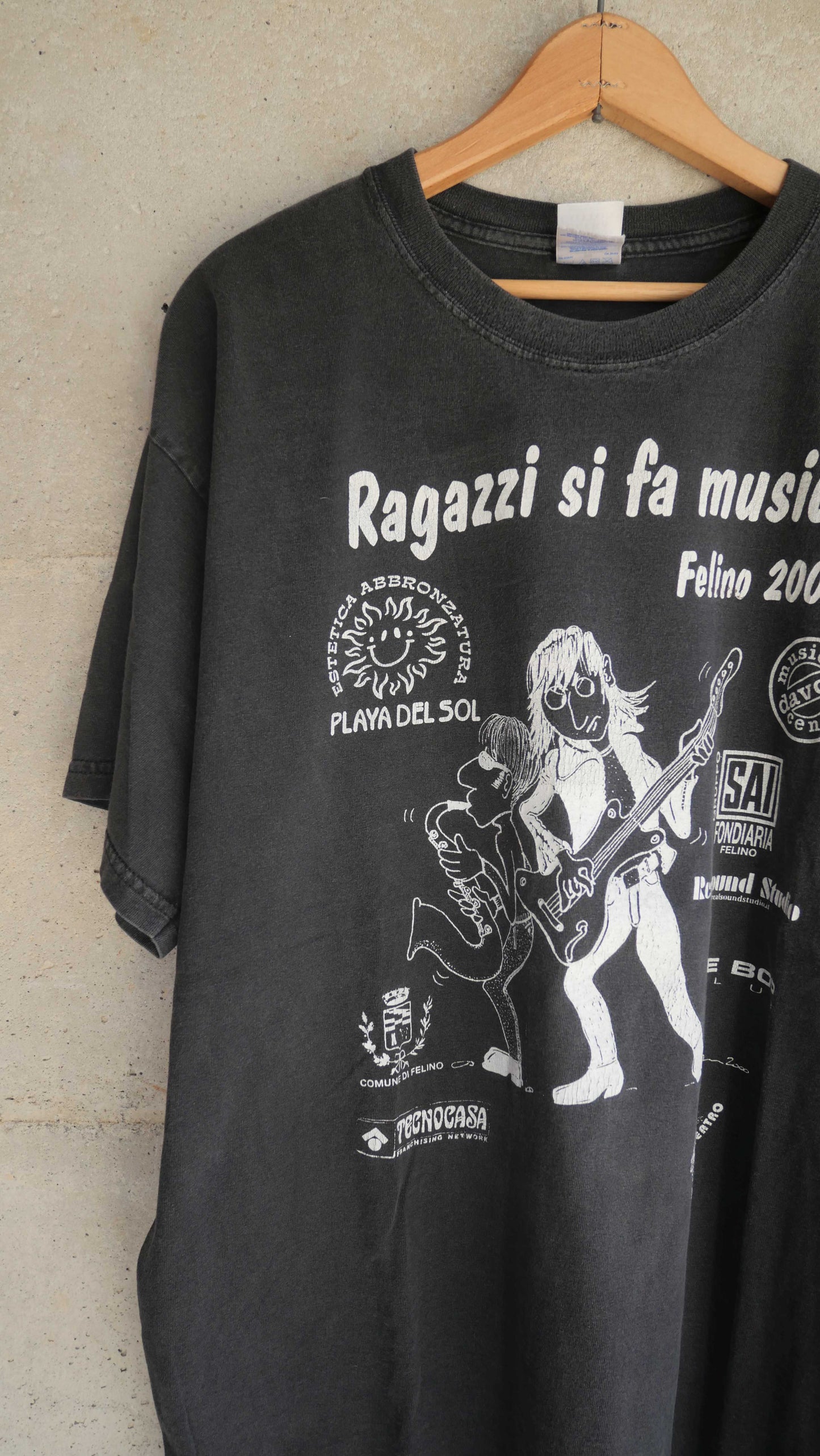 2000s Music Festival Tee | XL