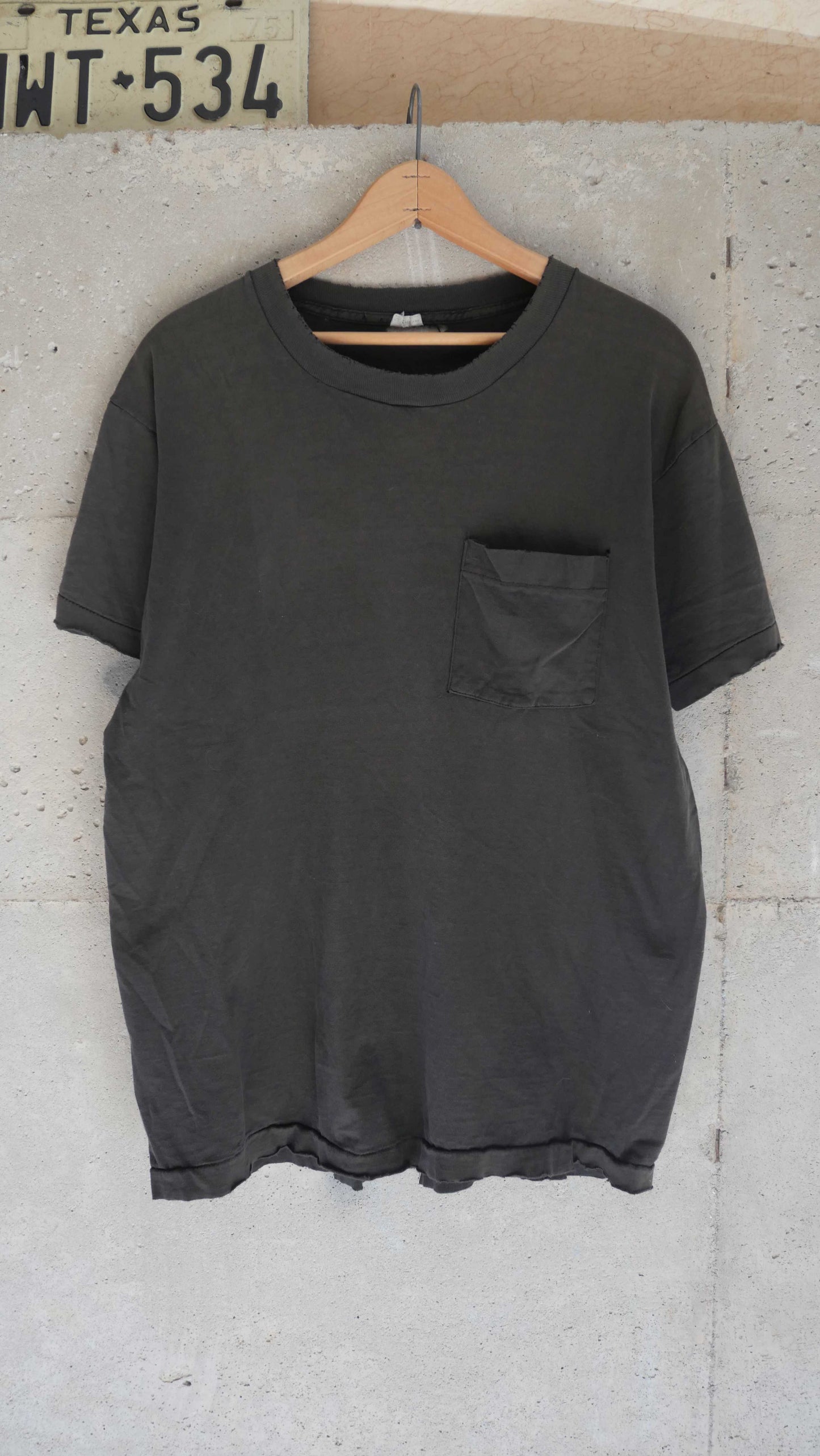 1990s Distressed Black Pocket Tee | L