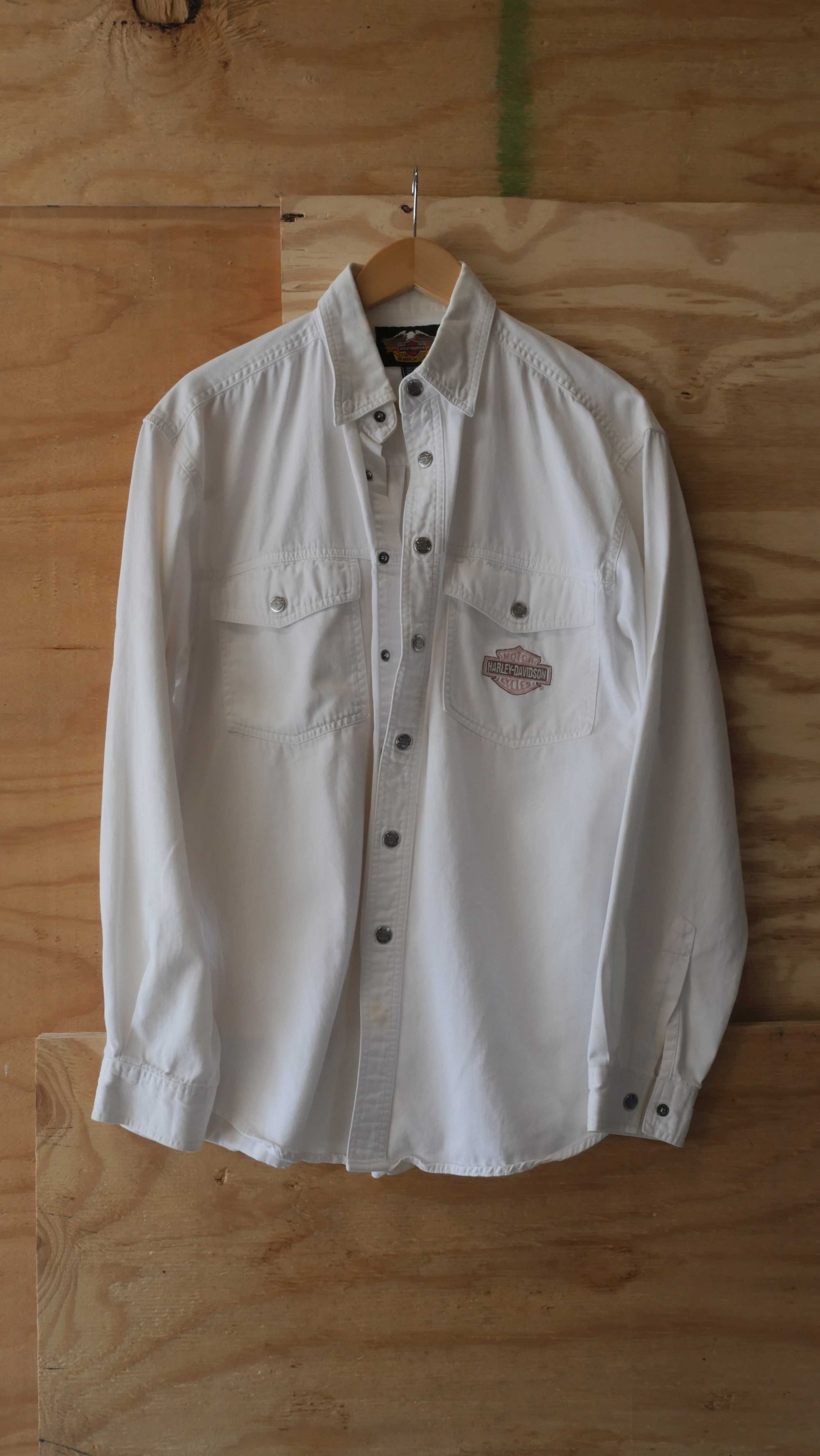 2000s Snap Button Henley Shirt | L Despise Gossip 2000s Snap Button Henley Shirt | L Despise Gossip