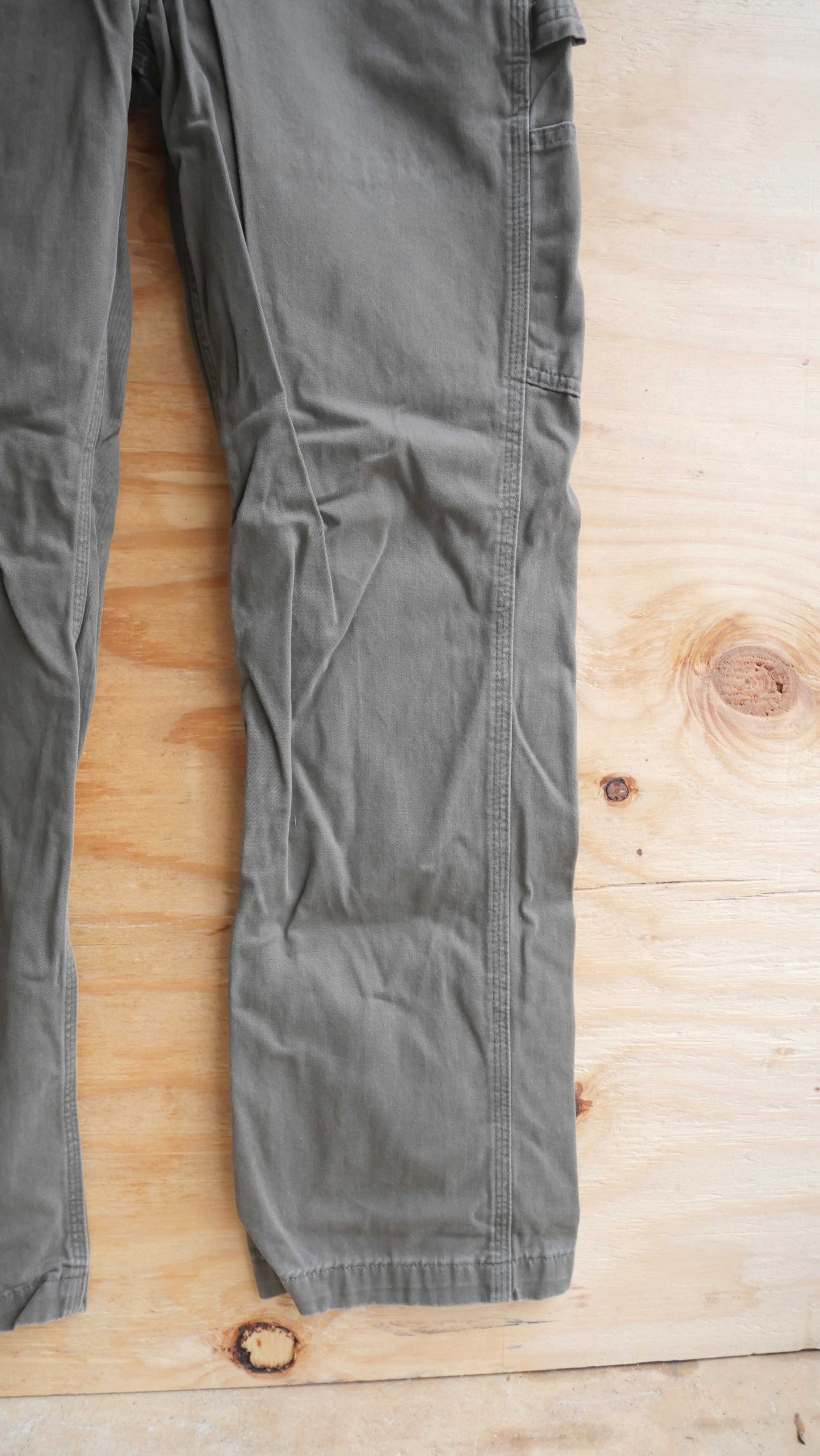 2000s Carhartt Chinos | 32