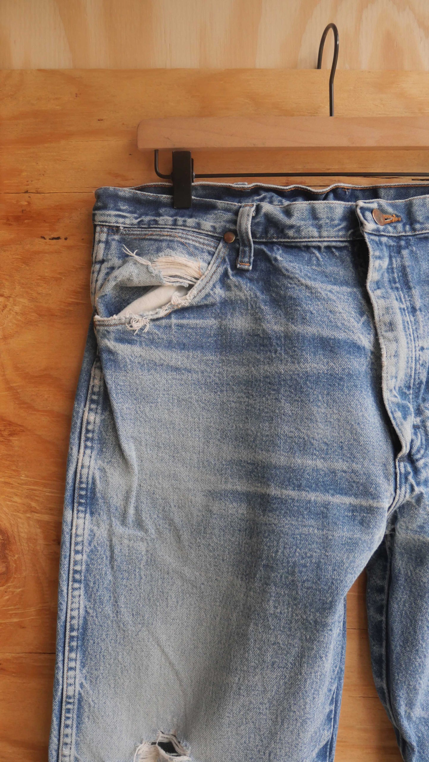 1980s Faded Wrangler Denim | 37