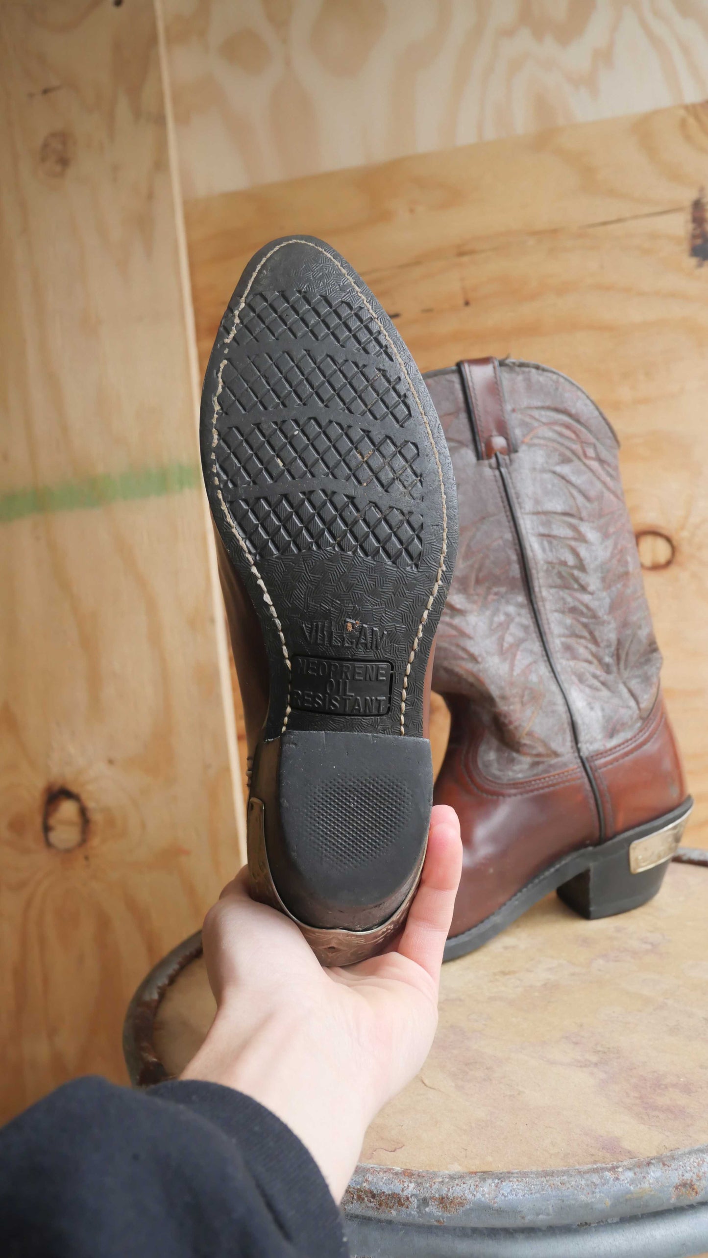 1970s Metal Plated Cowboy Boots | 8.5