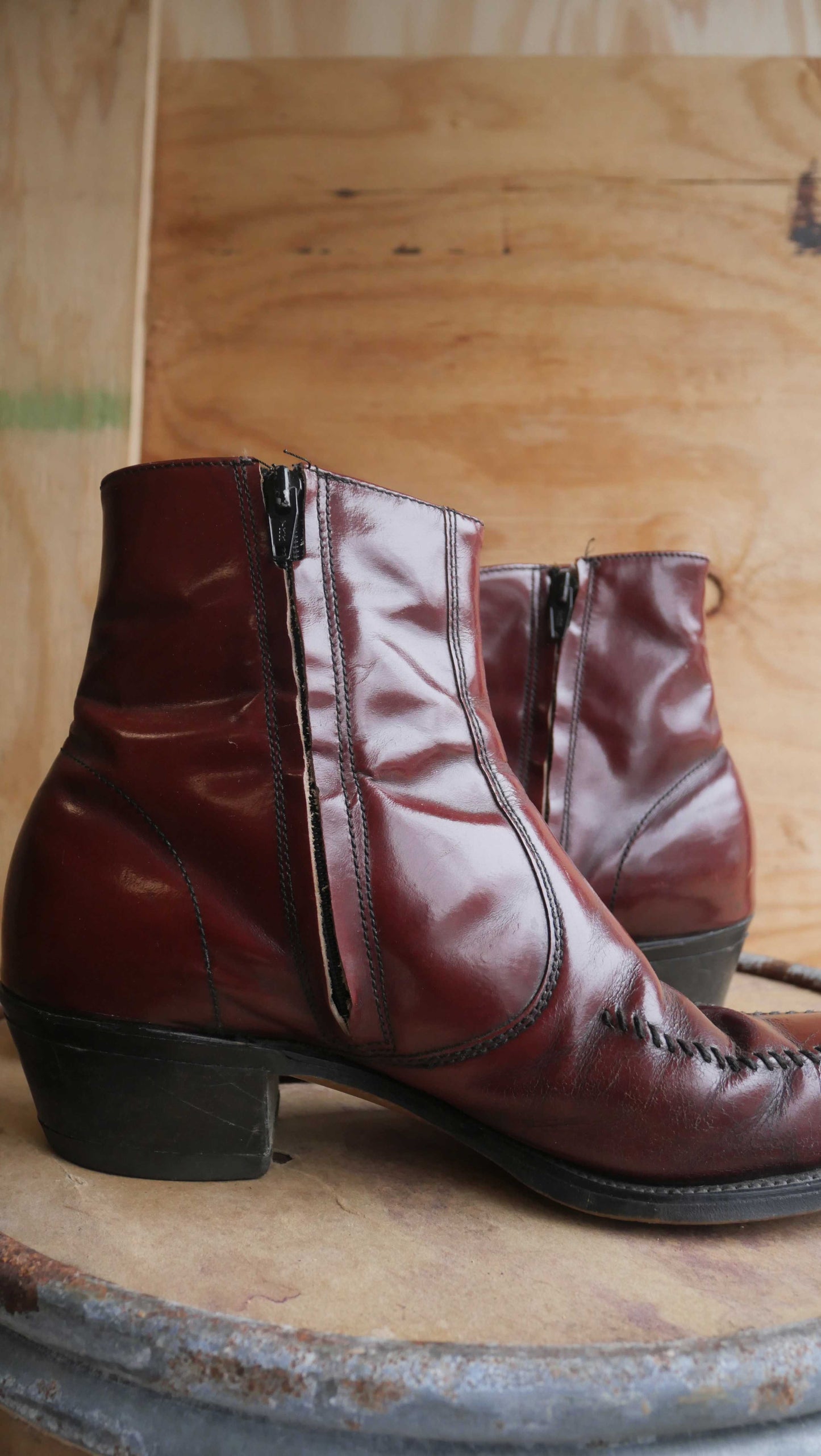1970s Side Zip Boots | 10