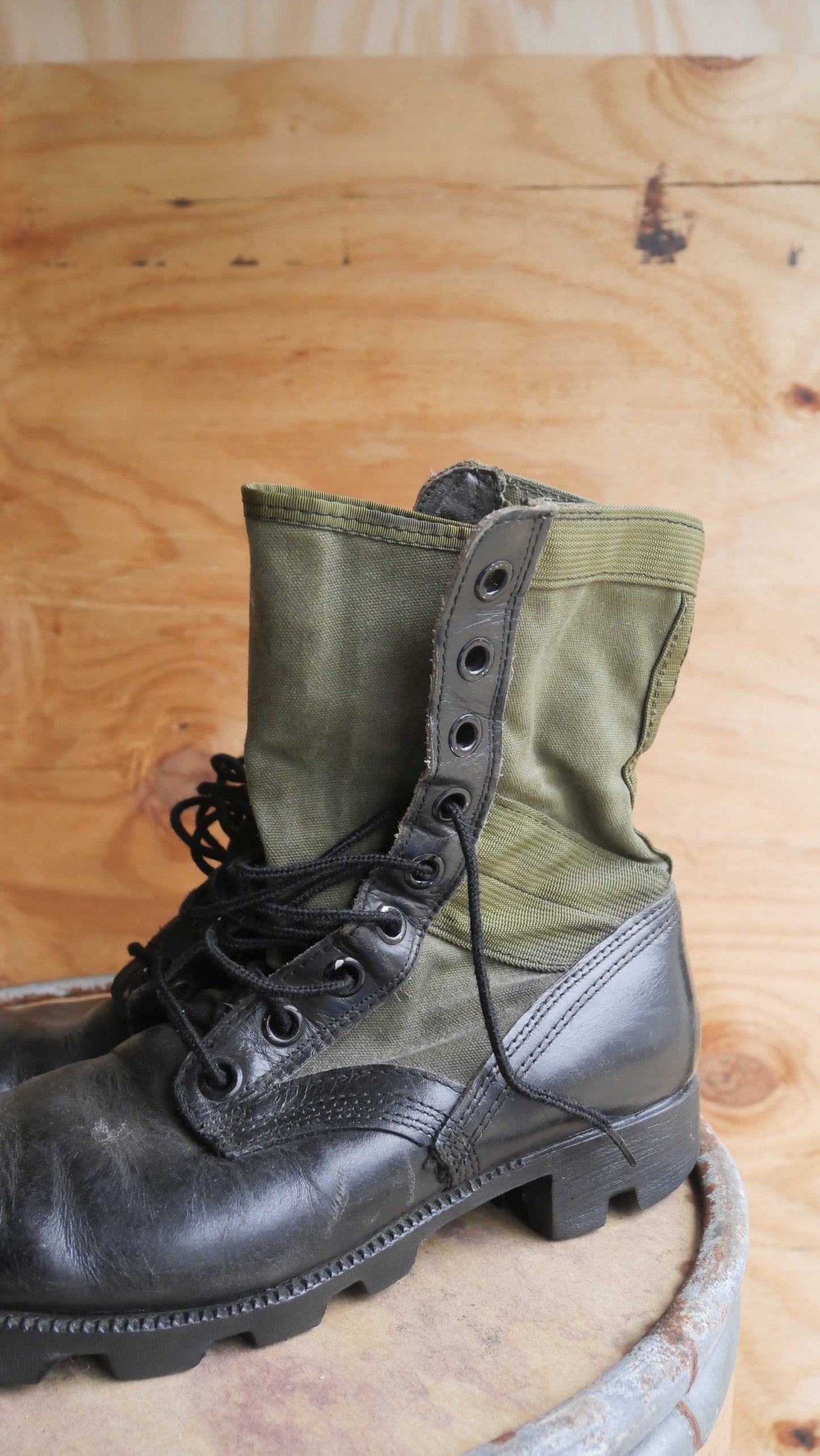1970s Vietnam Combat Boots | 9
