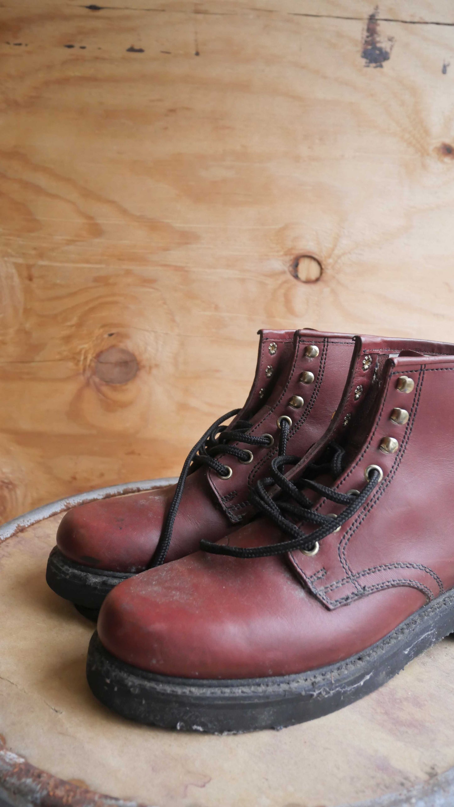 1980s Cherry Red Work Boots | 8.5