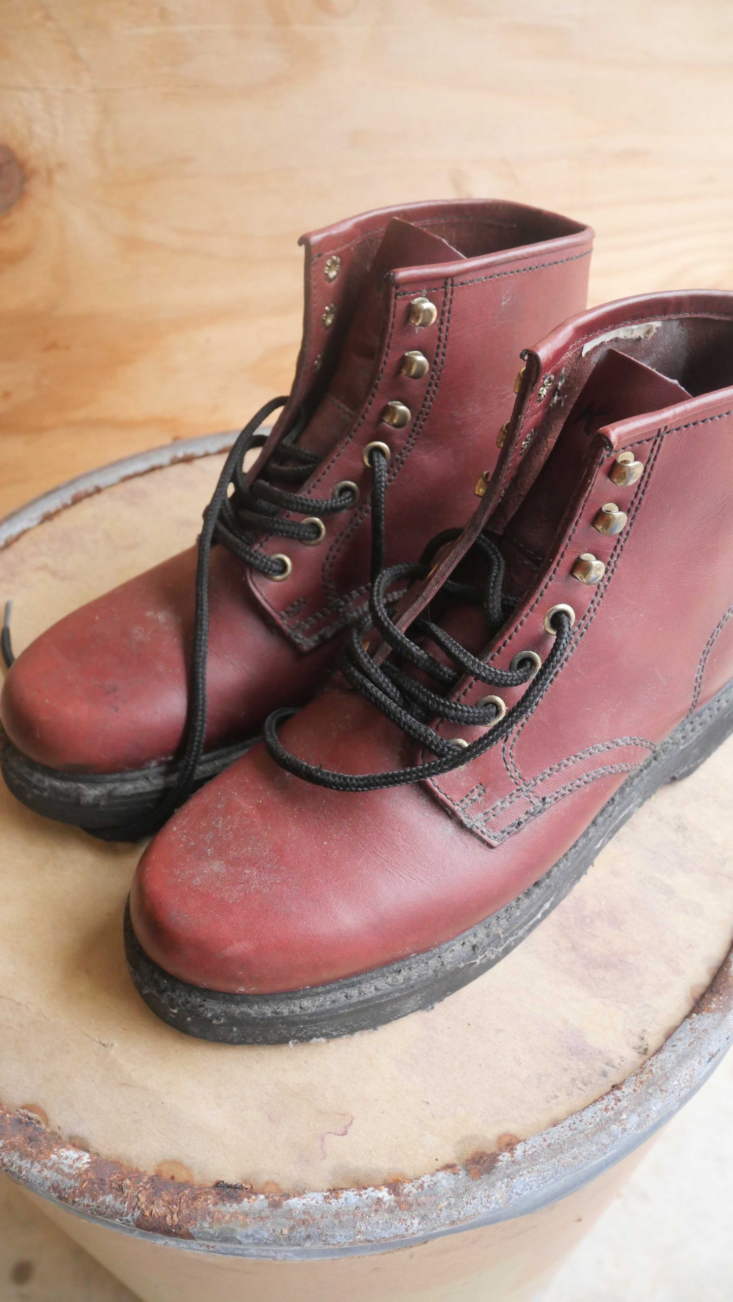 1980s Cherry Red Work Boots | 8.5