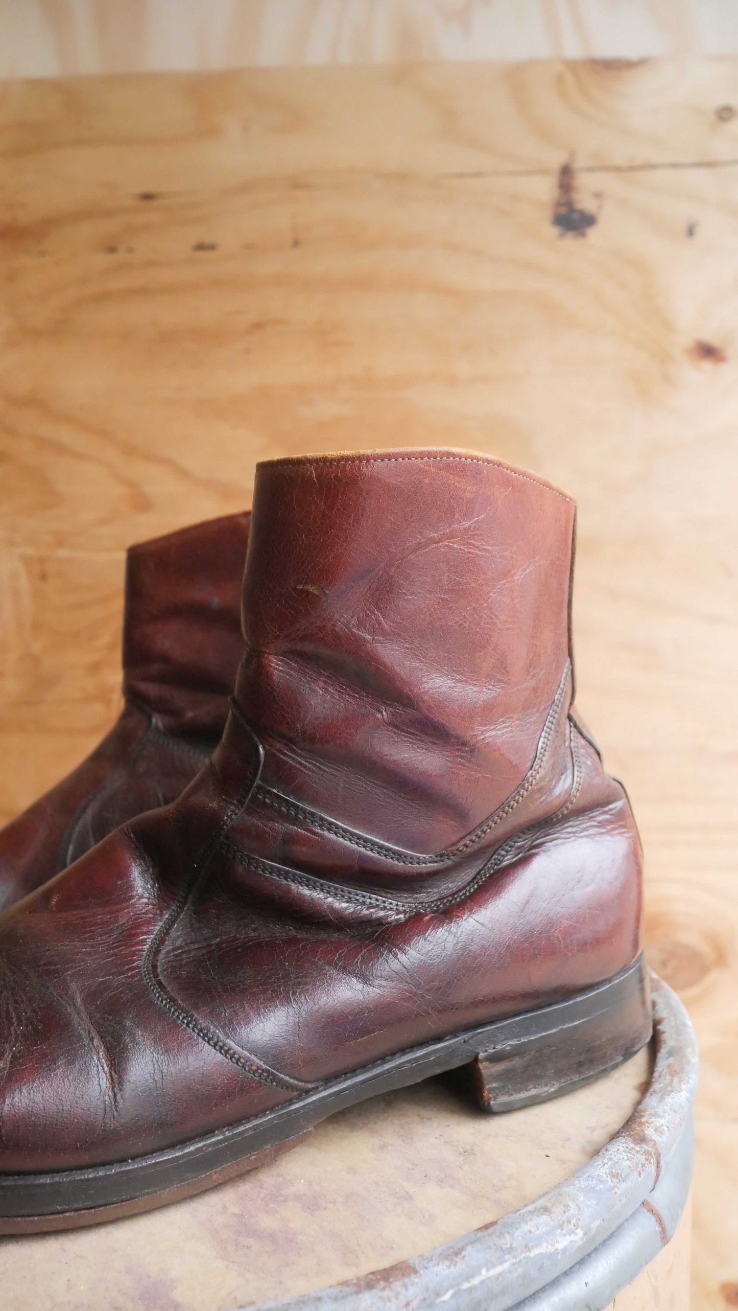 1970s Cherry Leather Side Zip Boots | 13