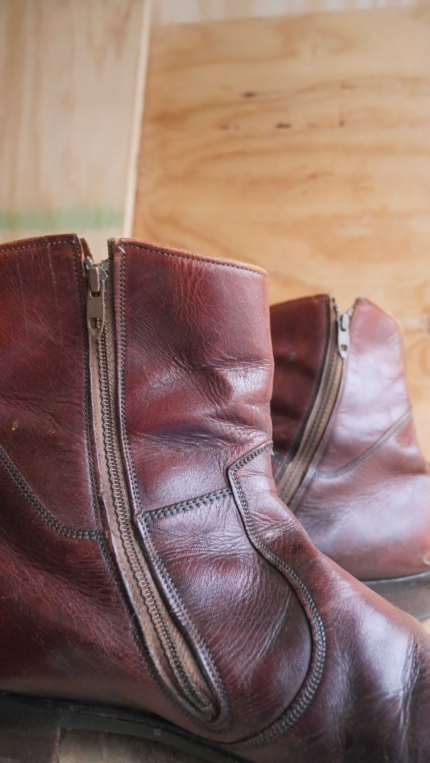 1970s Cherry Leather Side Zip Boots | 13