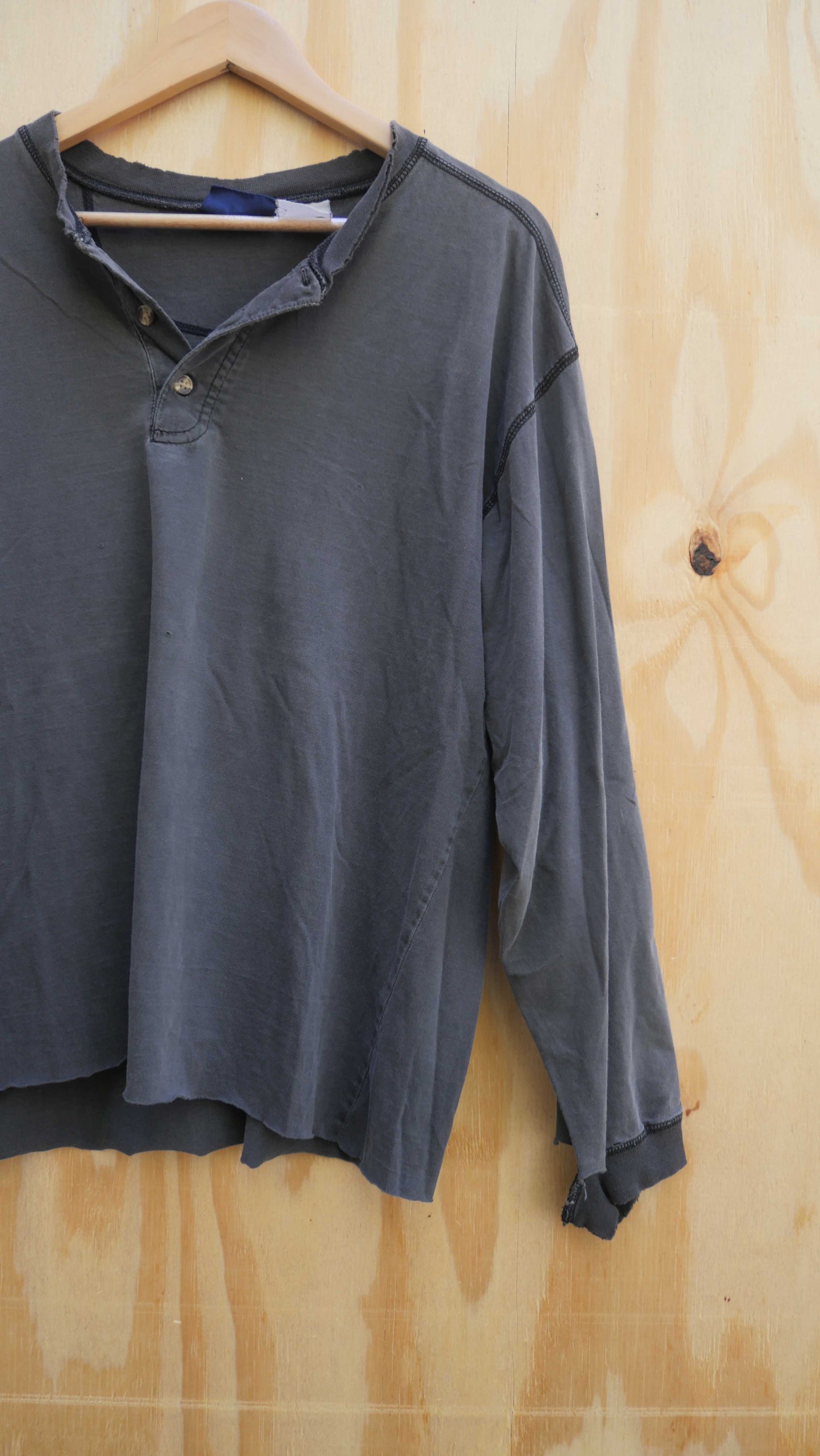 2000s Faded Henley | L