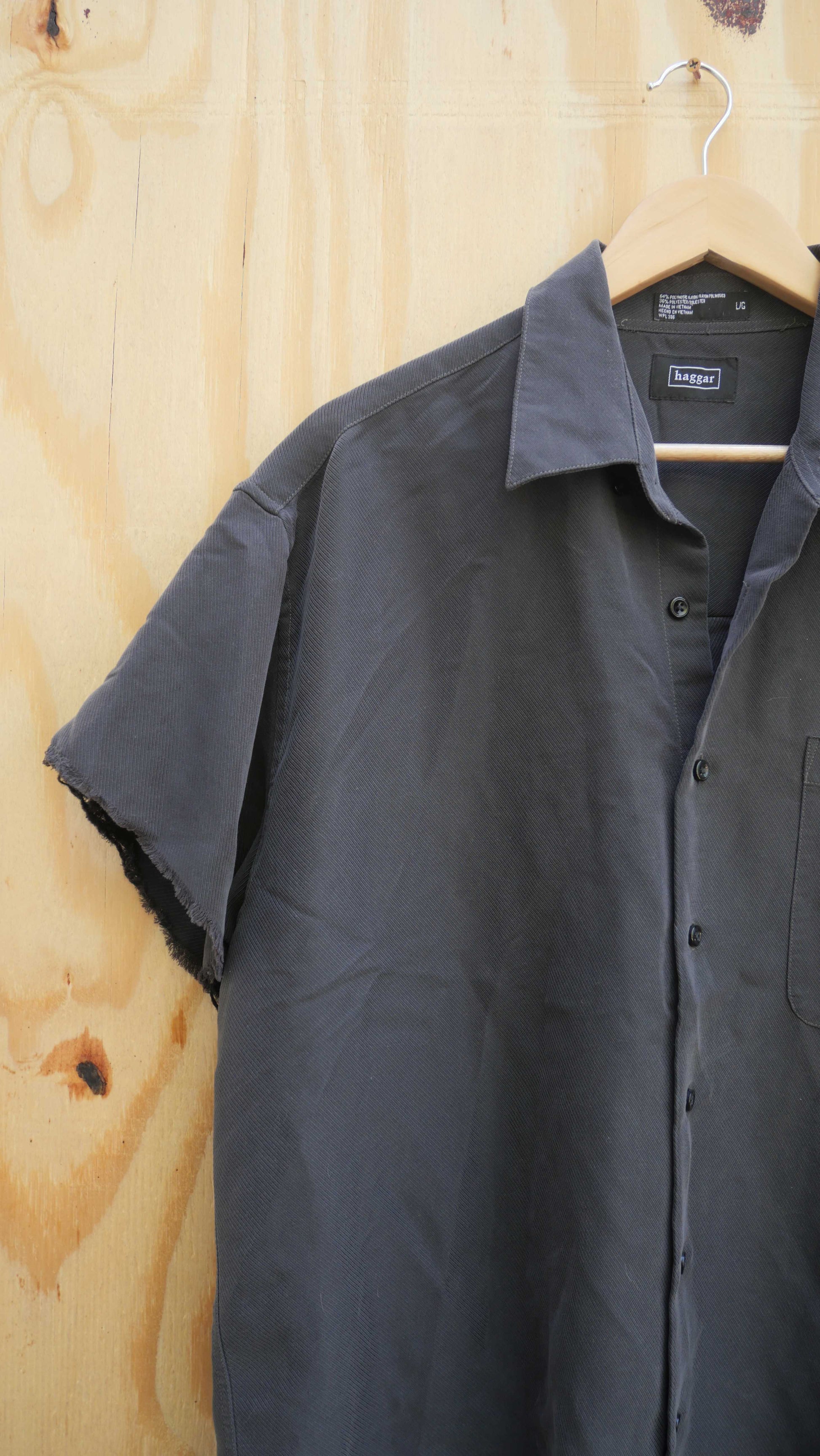 2000s Black Button Up Cut Off | L Despise Gossip 2000s Black Button Up Cut Off | L Despise Gossip