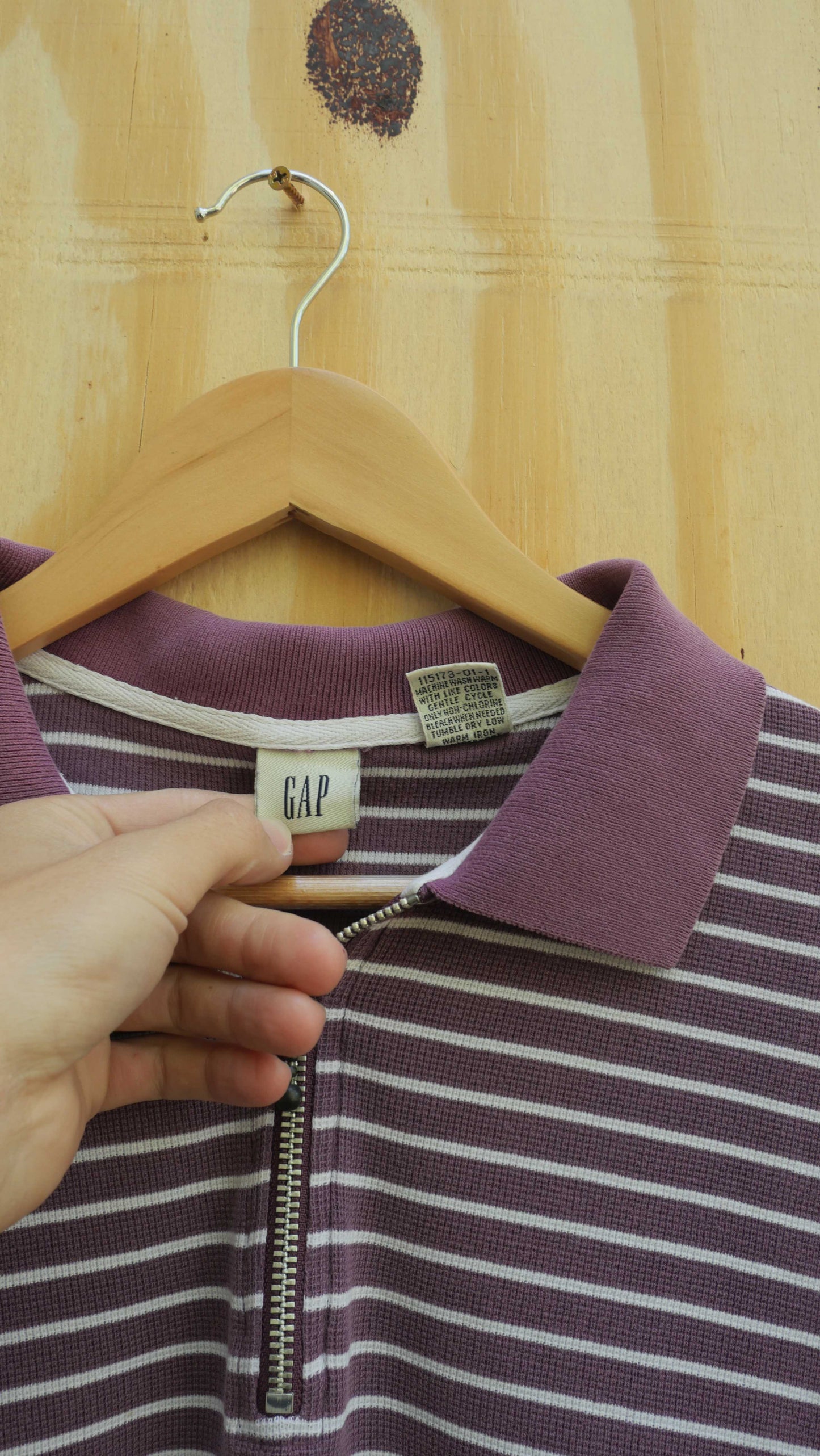 1990s Gap Shirt | L