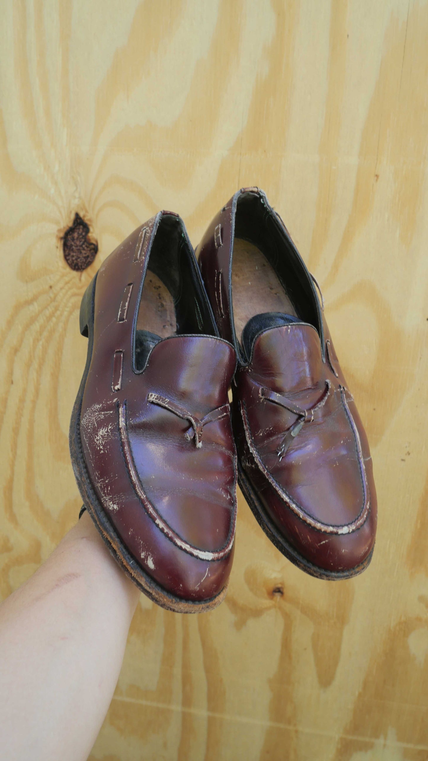 1990s Cherry Leather Loafers | 9.5