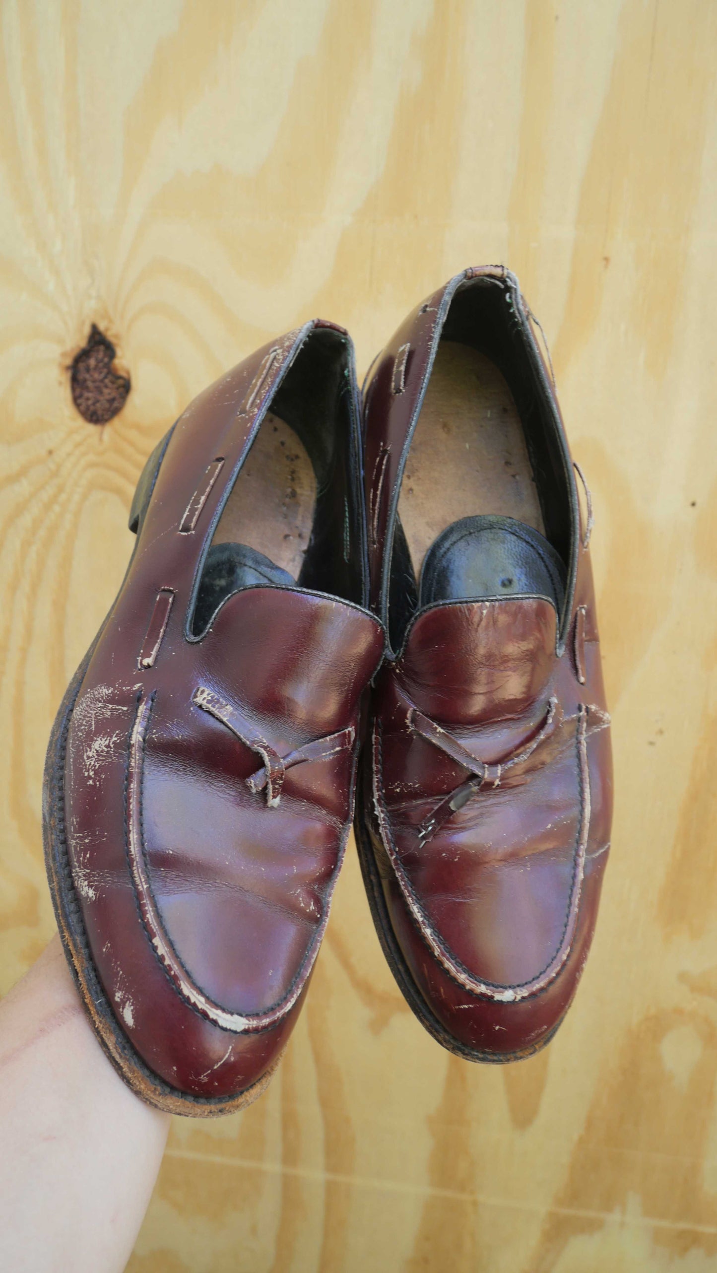 1990s Cherry Leather Loafers | 9.5
