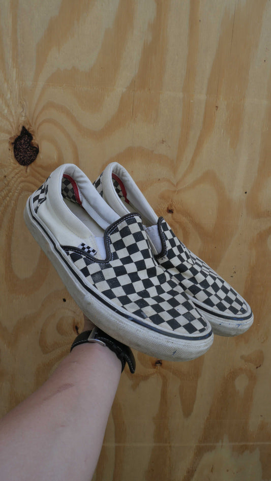 Checkered Slip On Vans | 10