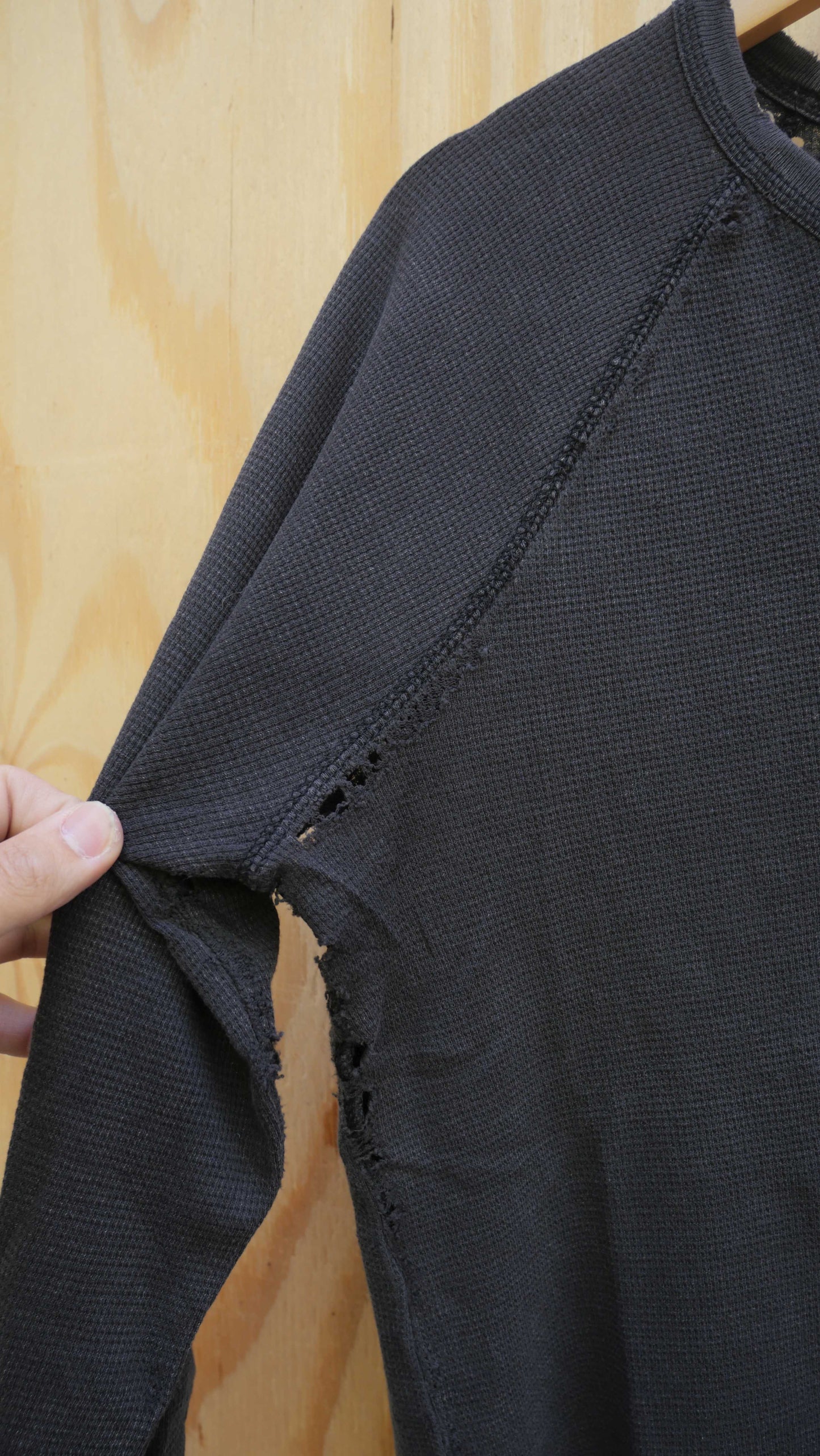 2000s Cut Thrashed Blank Thermal | M