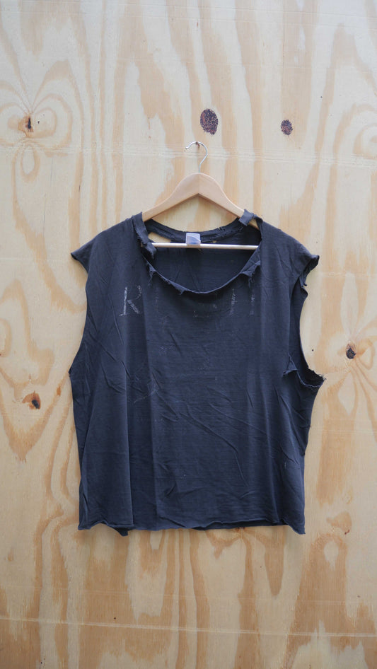 2000s Thrashed Chopped Tee | L