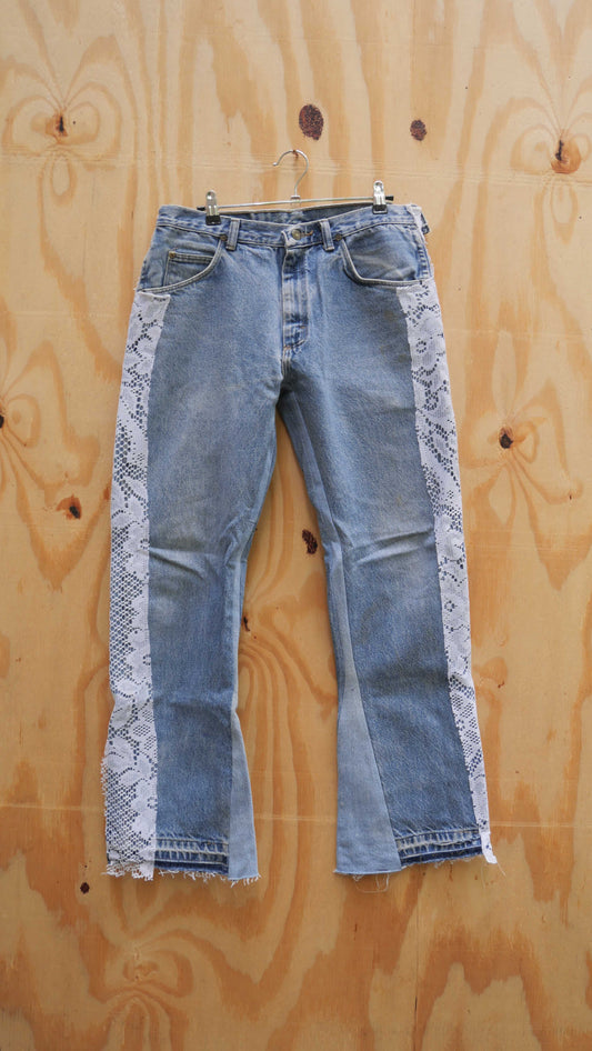 Flared Denim Mock Up | 32