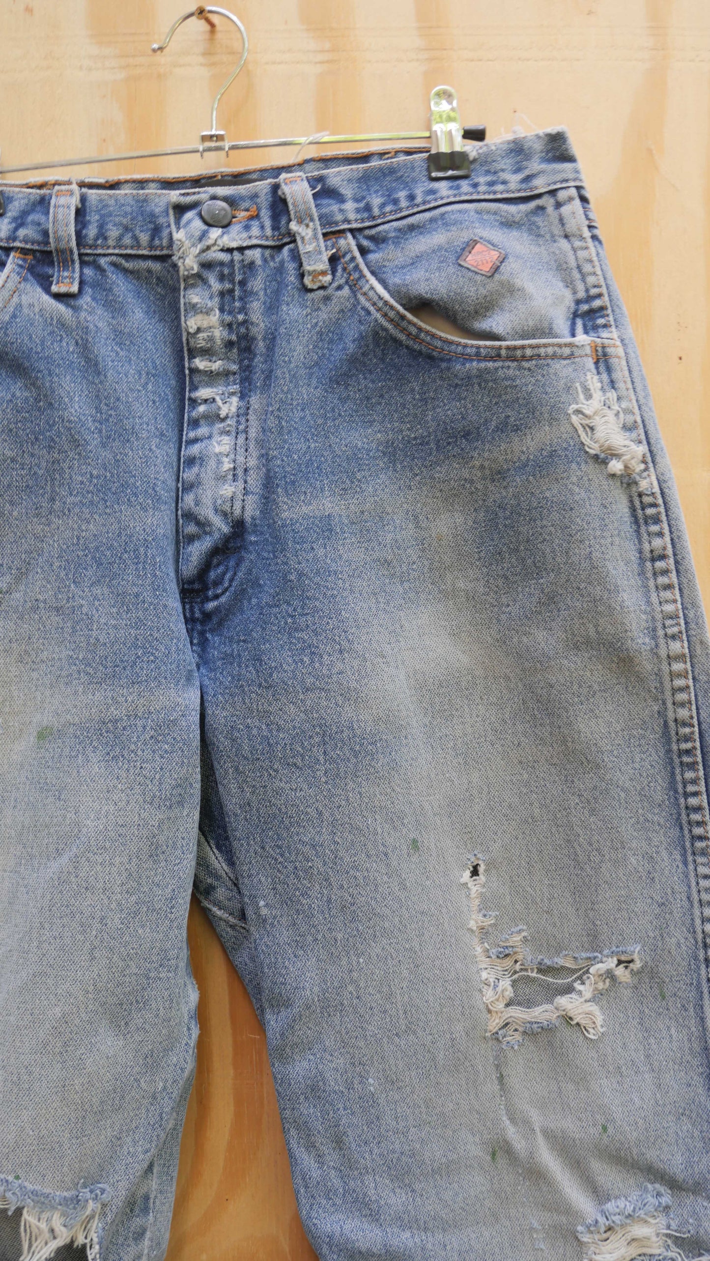 1990s Distressed Wrangler Denim | 32