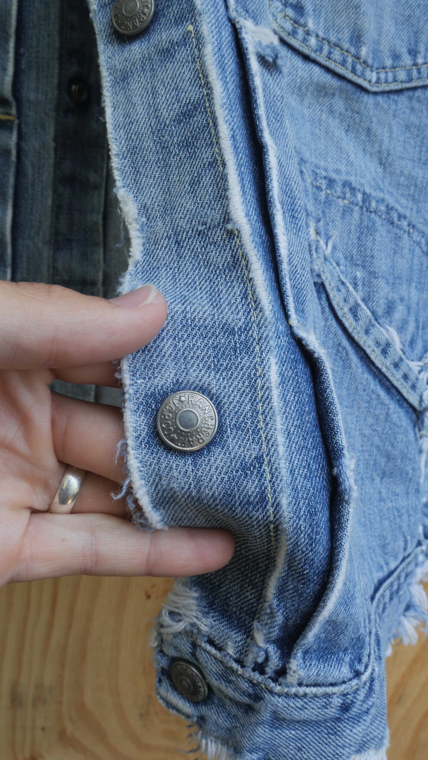 1970s Pleated Denim Cut Off | M