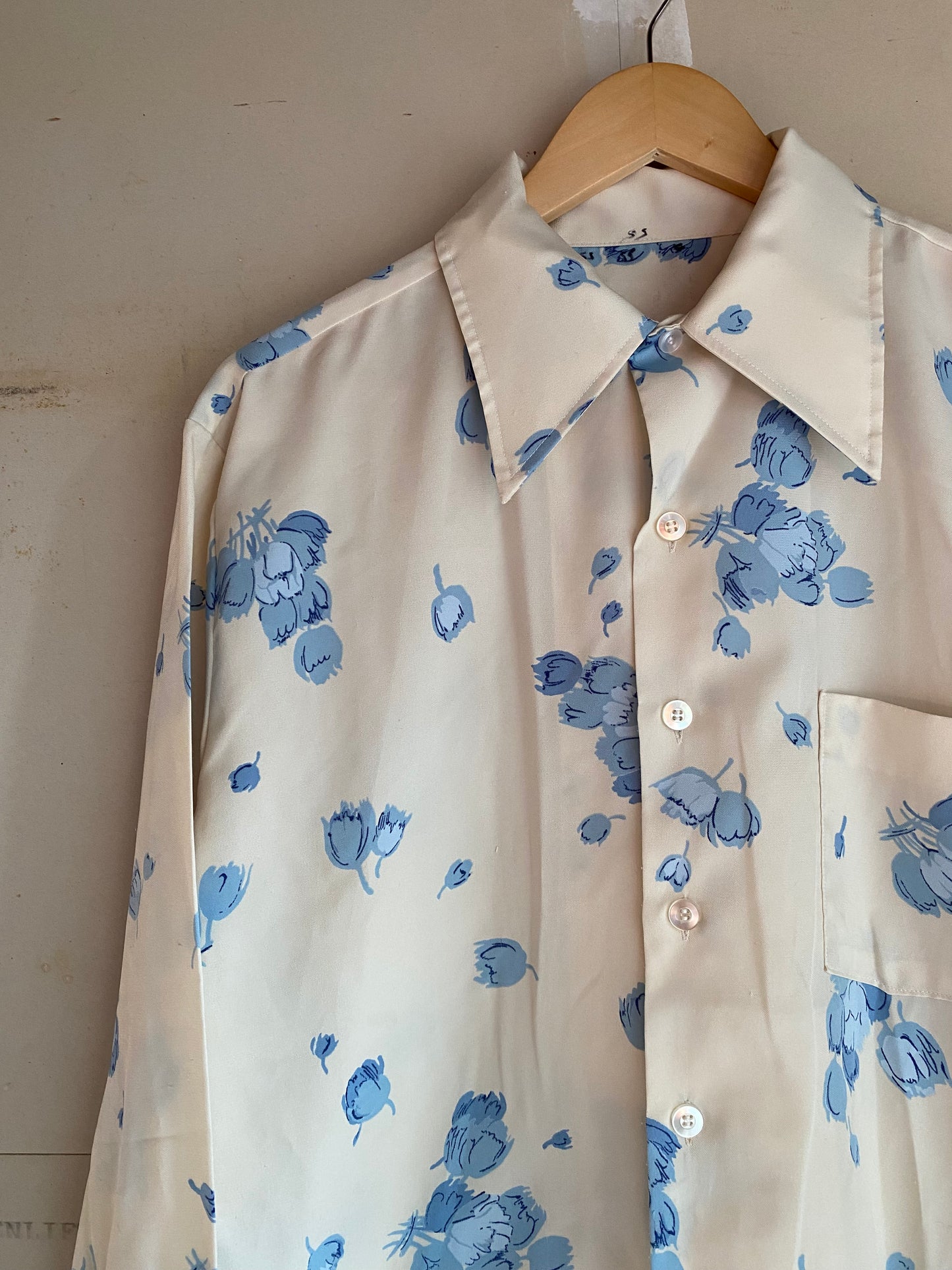 1970s Boxy Floral Shirt | L