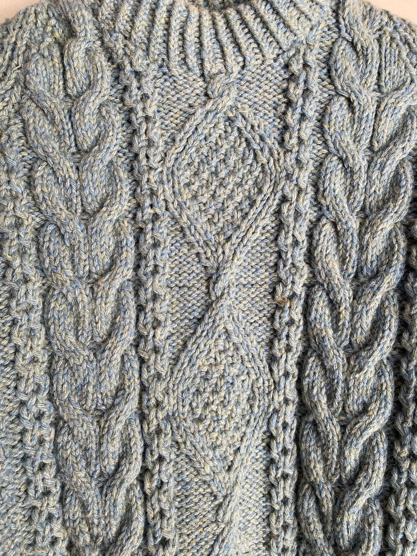 1970s Cable Knit Sweater | L